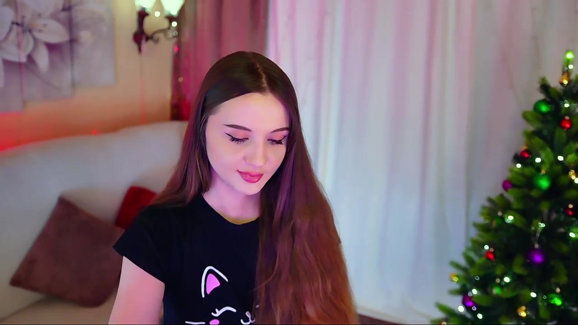 Gallery image thumbnail from Innocent_Soul's myfreecams stream on, 12/24/2023, 14:41 image 16 of 20