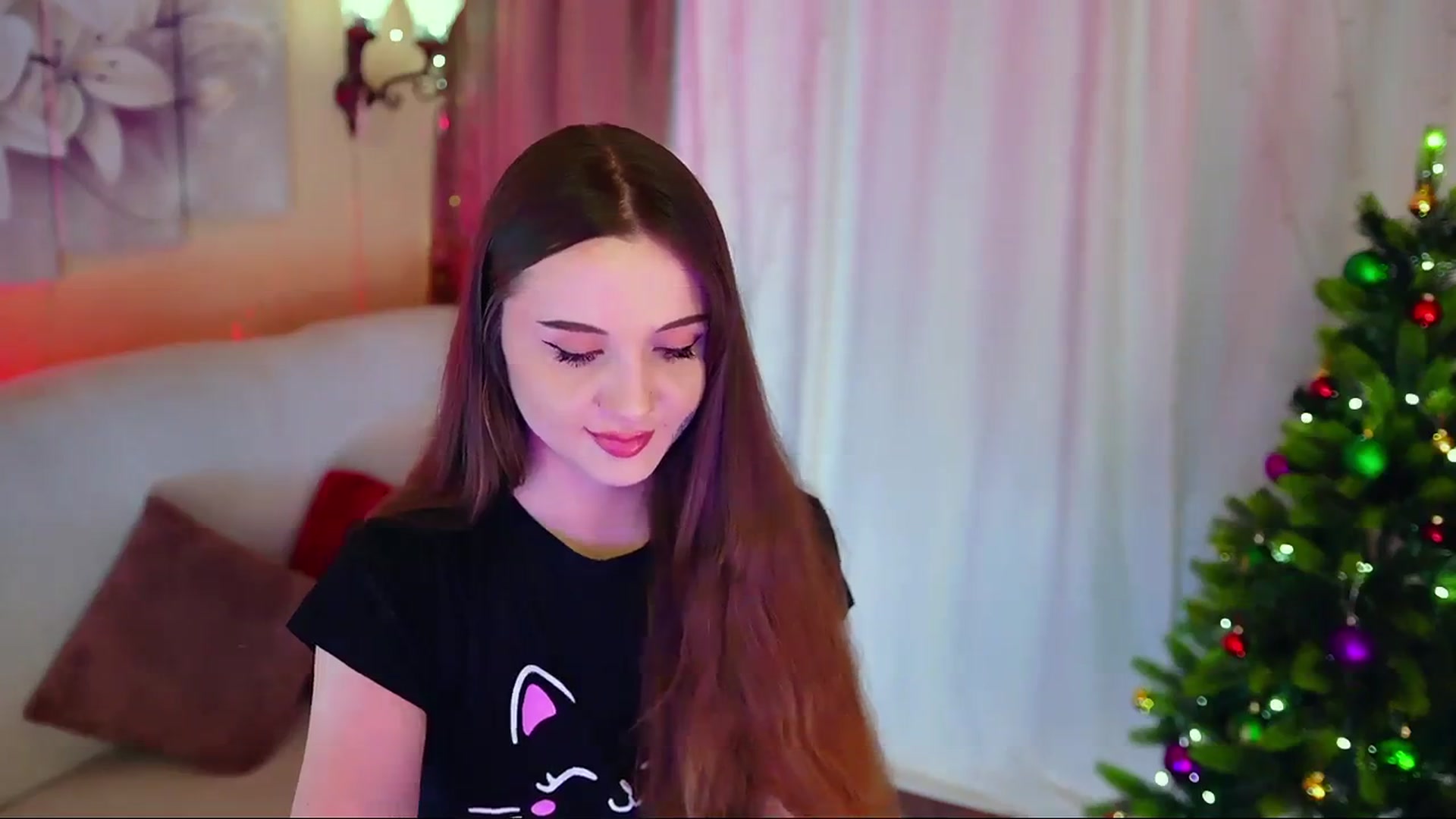 Gallery image thumbnail from Innocent_Soul's myfreecams stream on, 12/24/2023, 14:41 image 17 of 20