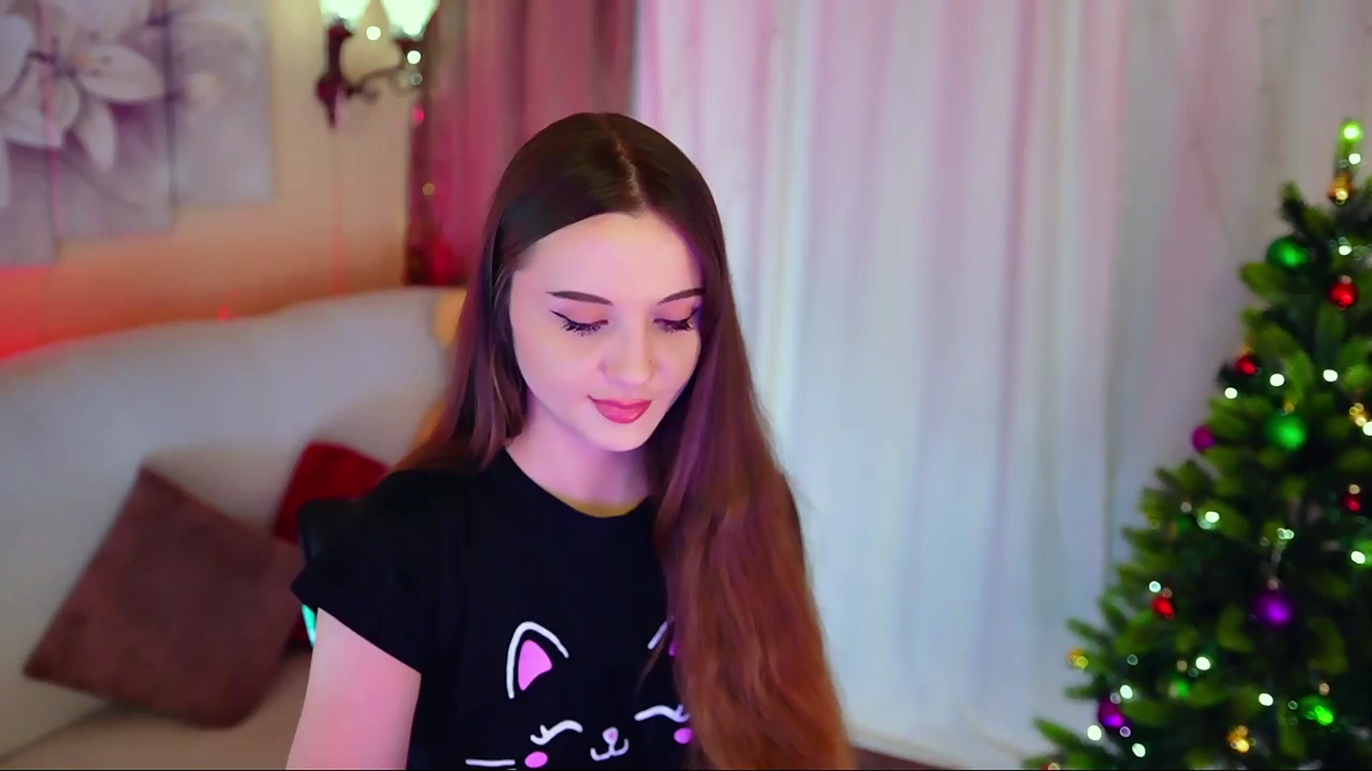 Gallery image thumbnail from Innocent_Soul's myfreecams stream on, 12/24/2023, 14:41 image 5 of 20