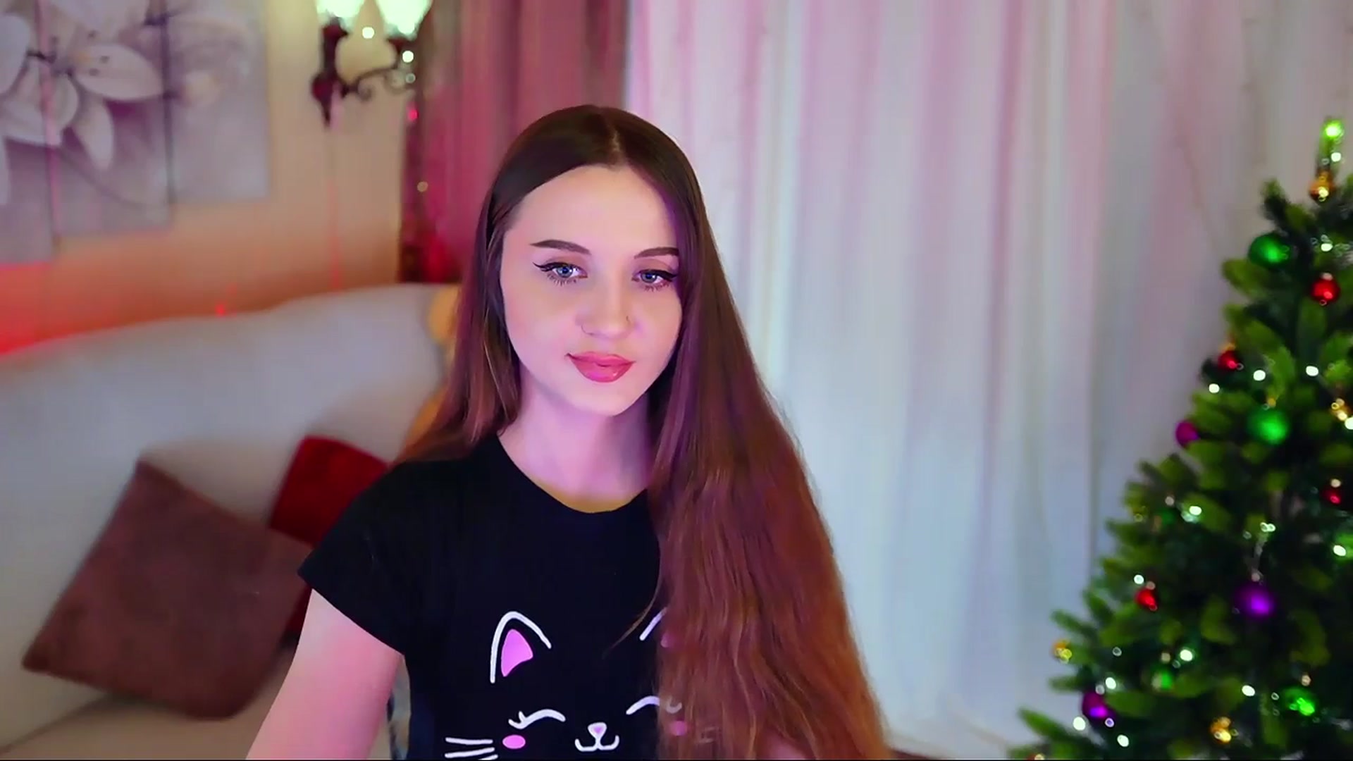 Gallery image thumbnail from Innocent_Soul's myfreecams stream on, 12/24/2023, 14:41 image 8 of 20