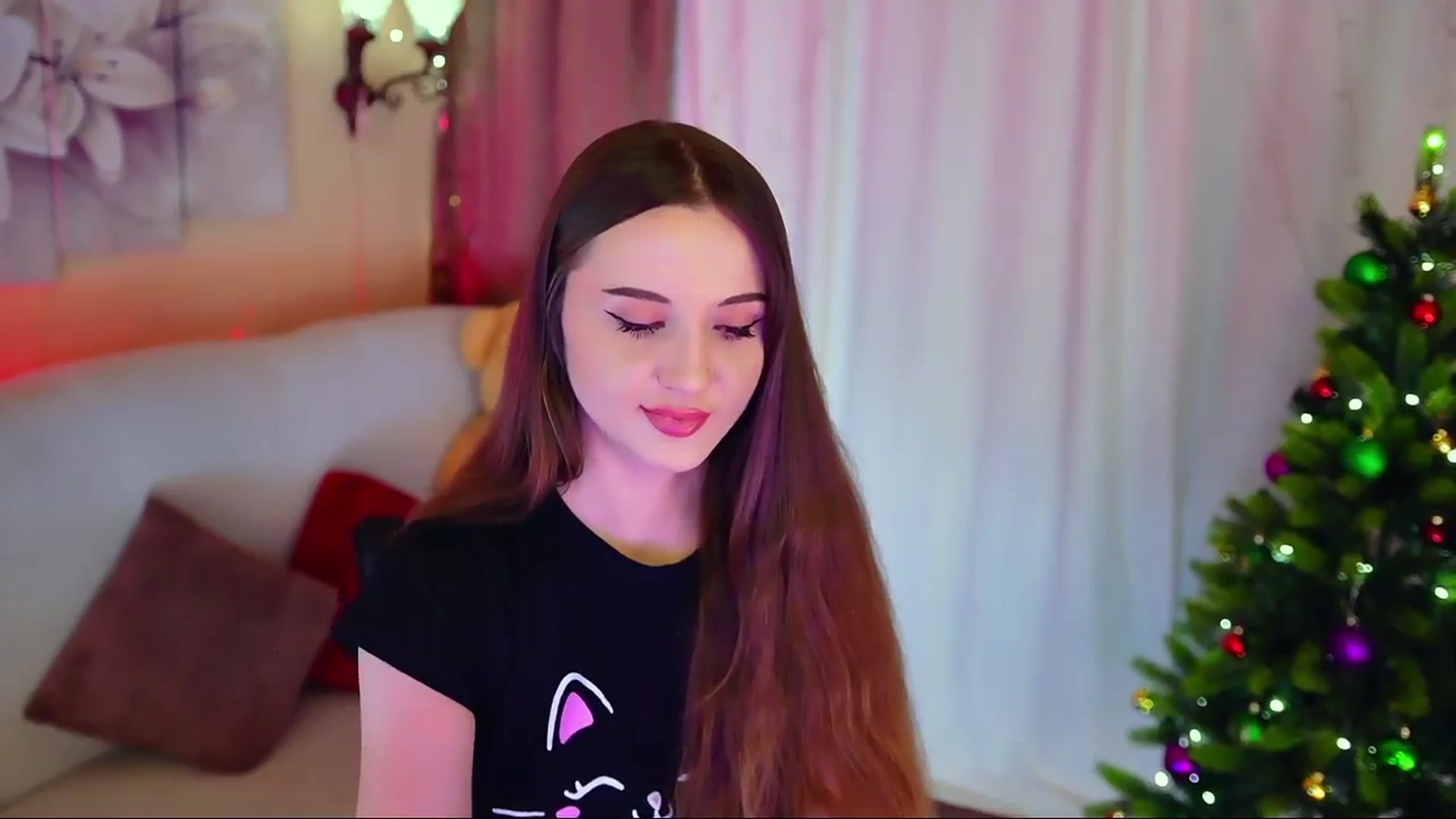 Gallery image thumbnail from Innocent_Soul's myfreecams stream on, 12/24/2023, 14:41 image 15 of 20