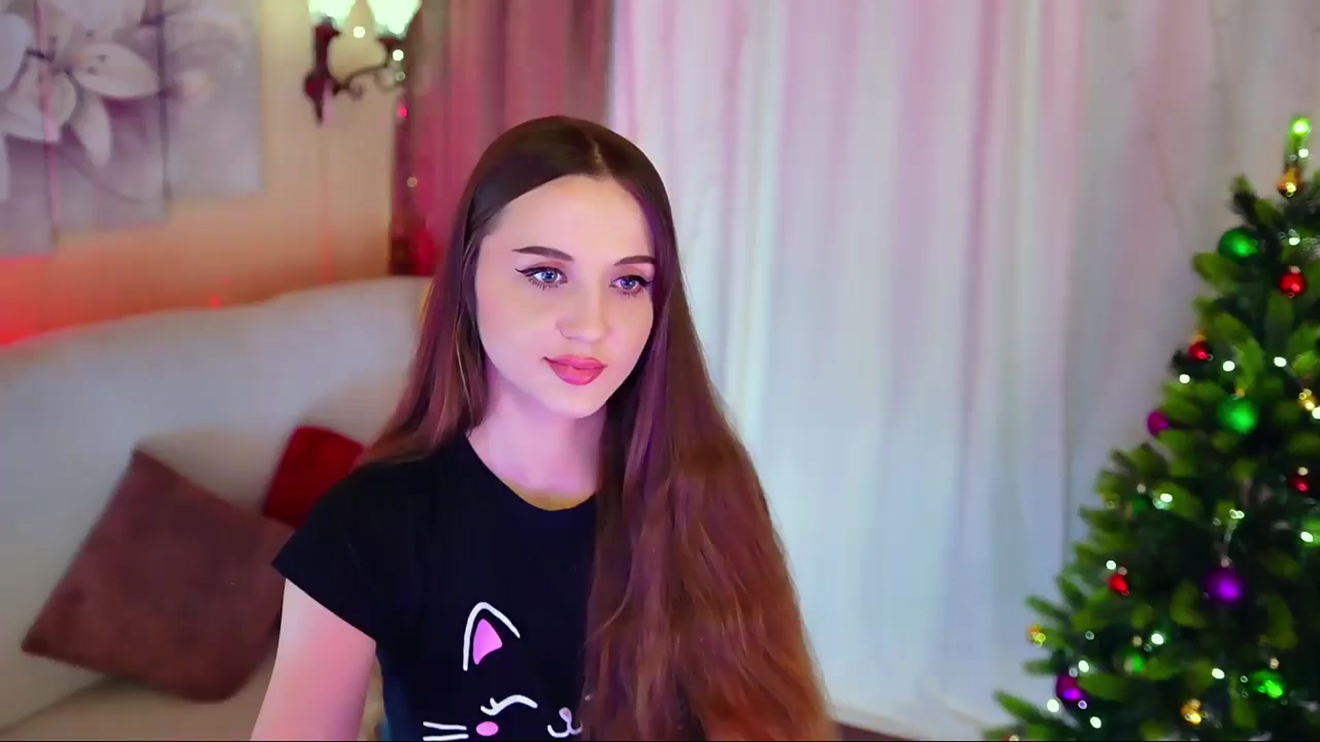 Gallery image thumbnail from Innocent_Soul's myfreecams stream on, 12/24/2023, 14:41 image 12 of 20