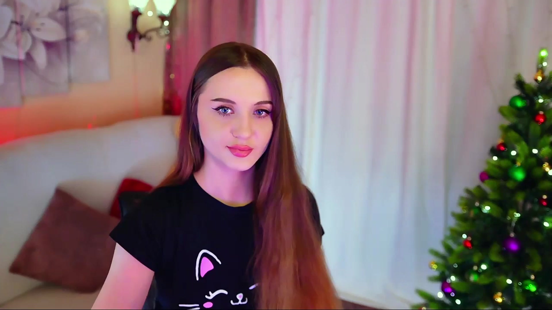 Gallery image thumbnail from Innocent_Soul's myfreecams stream on, 12/24/2023, 14:41 image 3 of 20