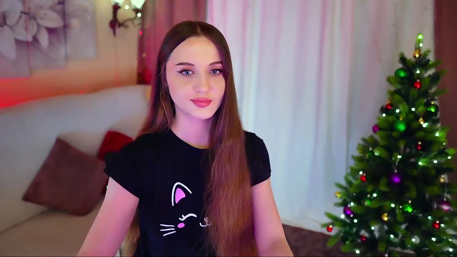 Gallery image thumbnail from Innocent_Soul's myfreecams stream on, 12/24/2023, 15:33 image 12 of 20