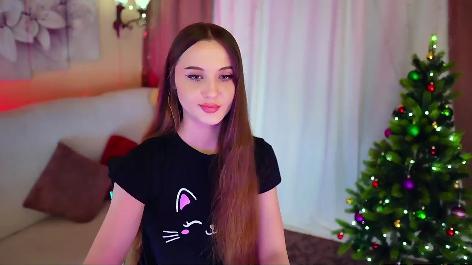 Gallery image thumbnail from Innocent_Soul's myfreecams stream on, 12/24/2023, 15:33 image 11 of 20