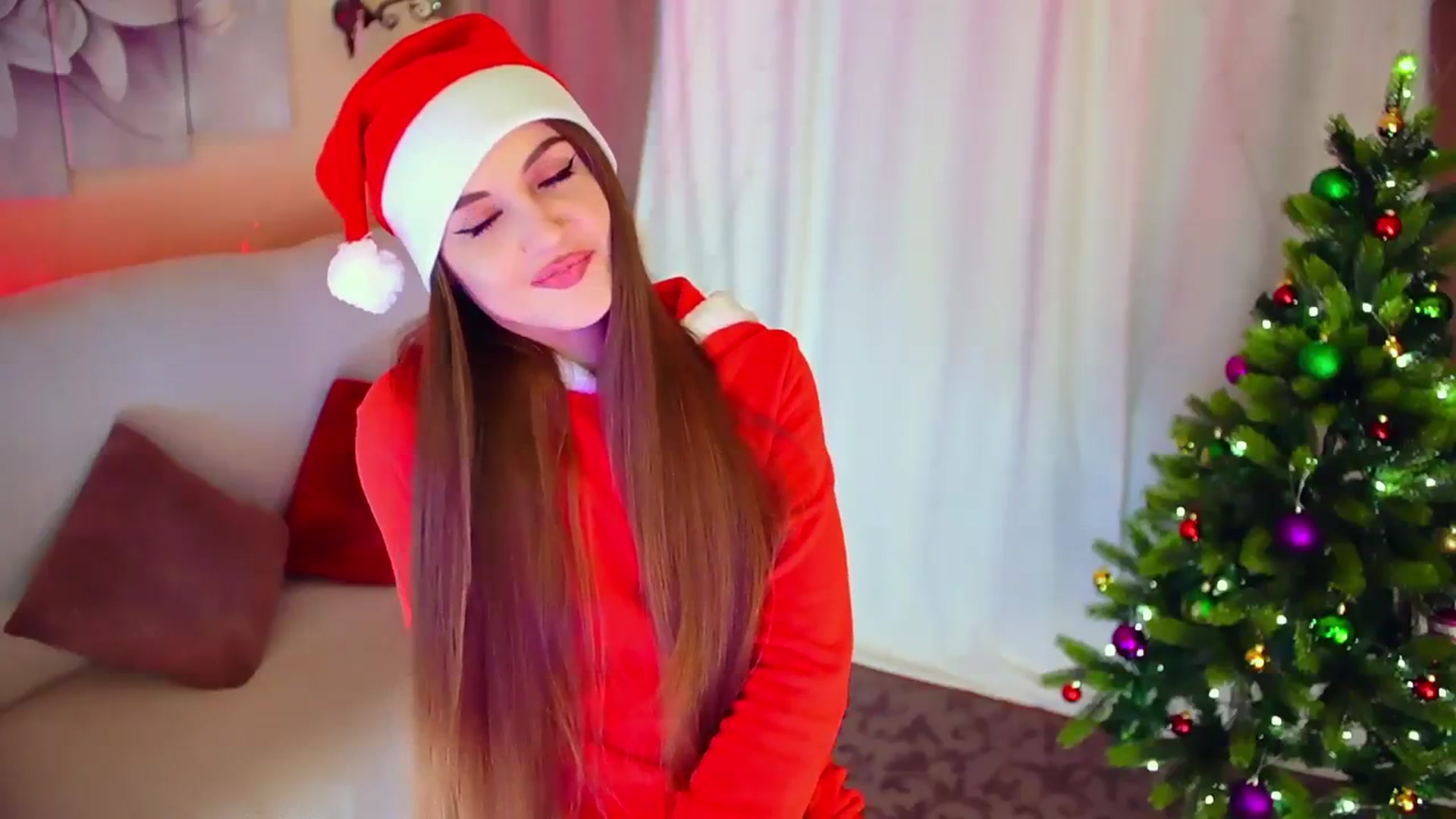 Gallery image thumbnail from Innocent_Soul's myfreecams stream on, 12/25/2023, 14:26 image 7 of 20