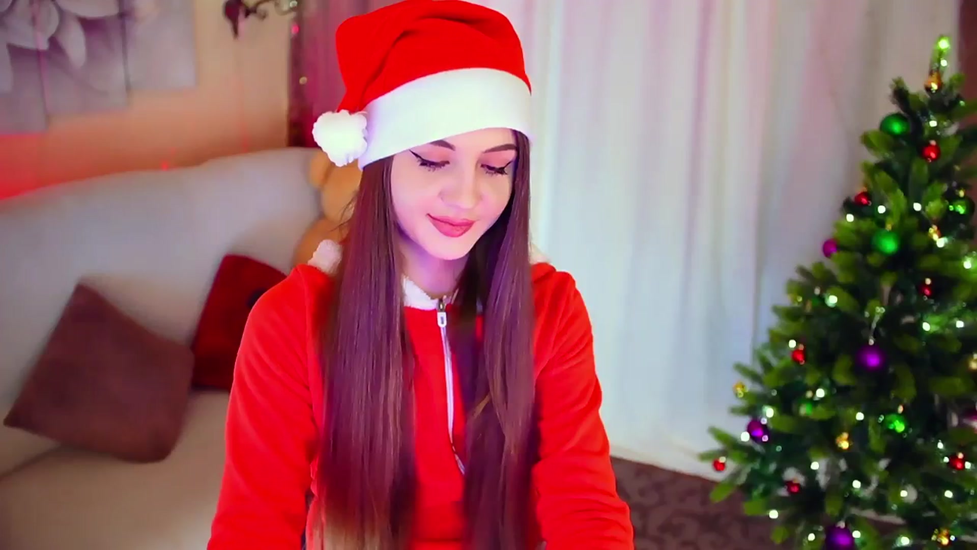 Gallery image thumbnail from Innocent_Soul's myfreecams stream on, 12/25/2023, 15:43 image 11 of 20