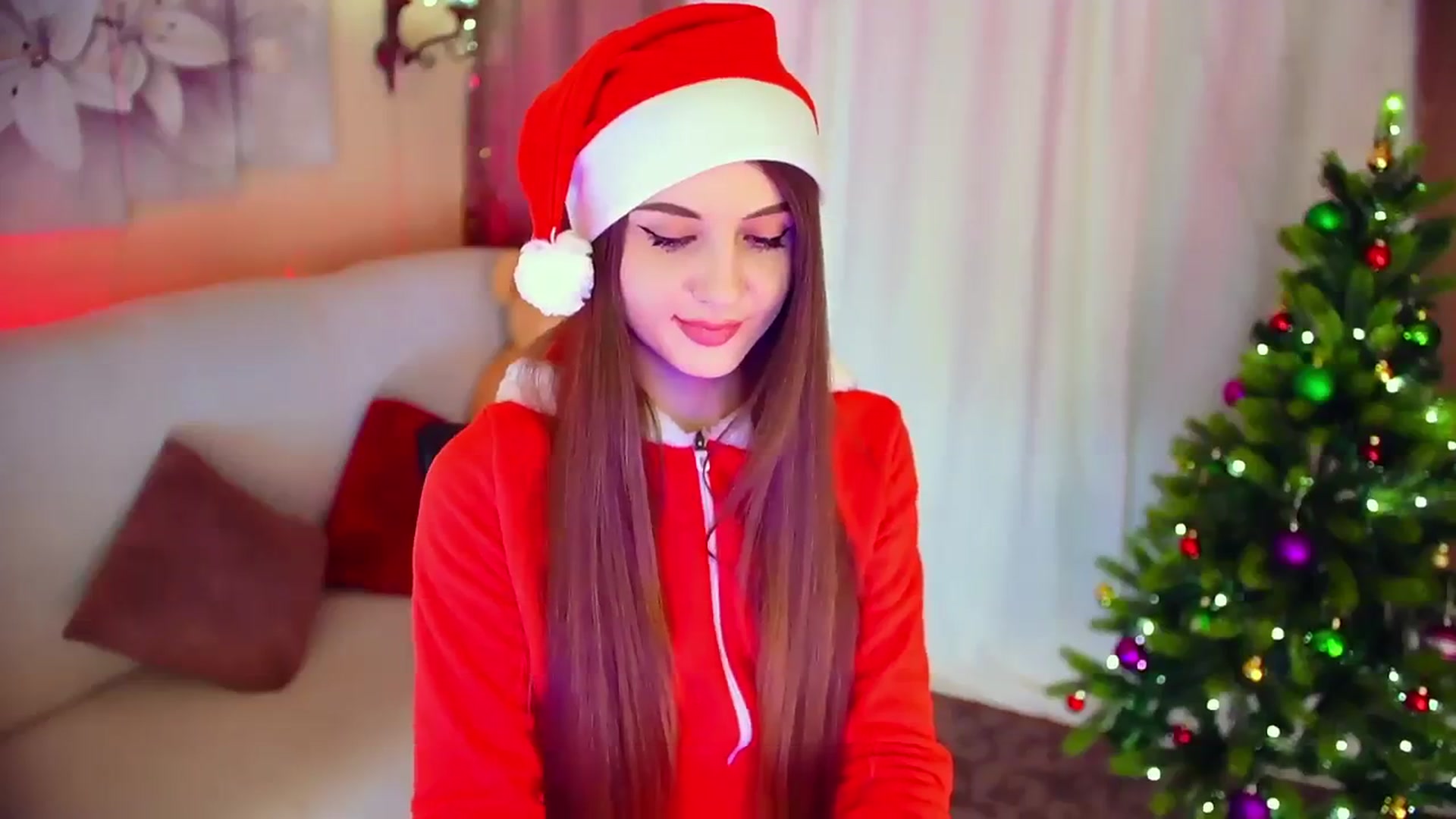 Gallery image thumbnail from Innocent_Soul's myfreecams stream on, 12/25/2023, 17:12 image 2 of 20