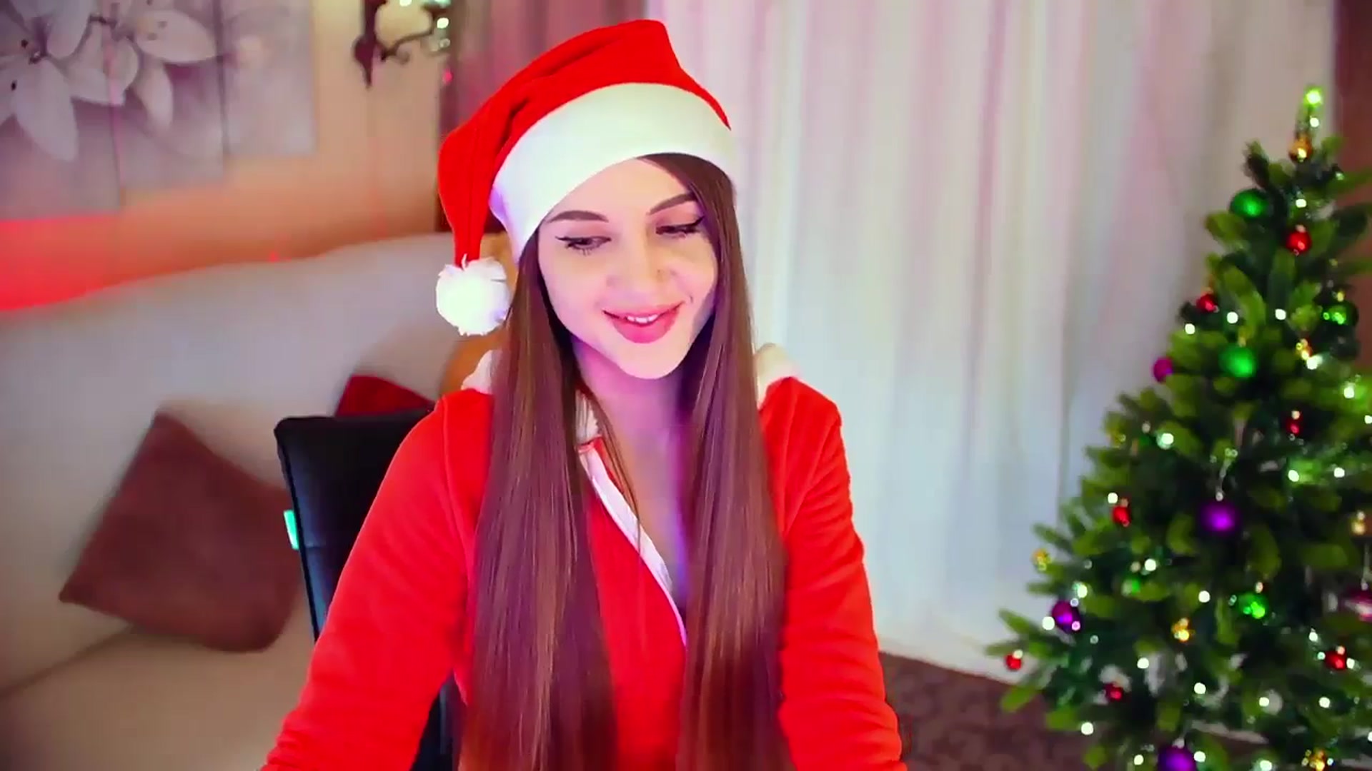 Gallery image thumbnail from Innocent_Soul's myfreecams stream on, 12/25/2023, 17:12 image 14 of 20