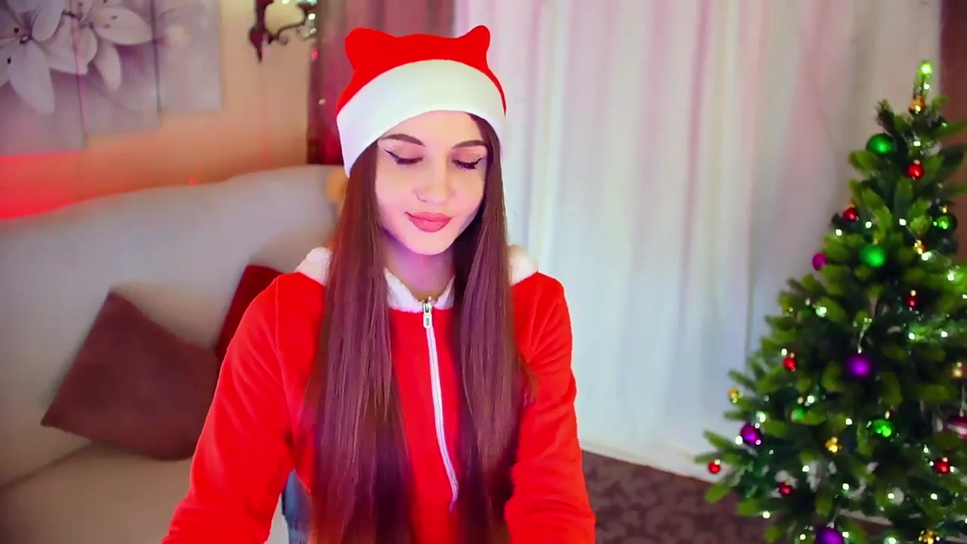 Gallery image thumbnail from Innocent_Soul's myfreecams stream on, 12/25/2023, 18:31 image 6 of 20