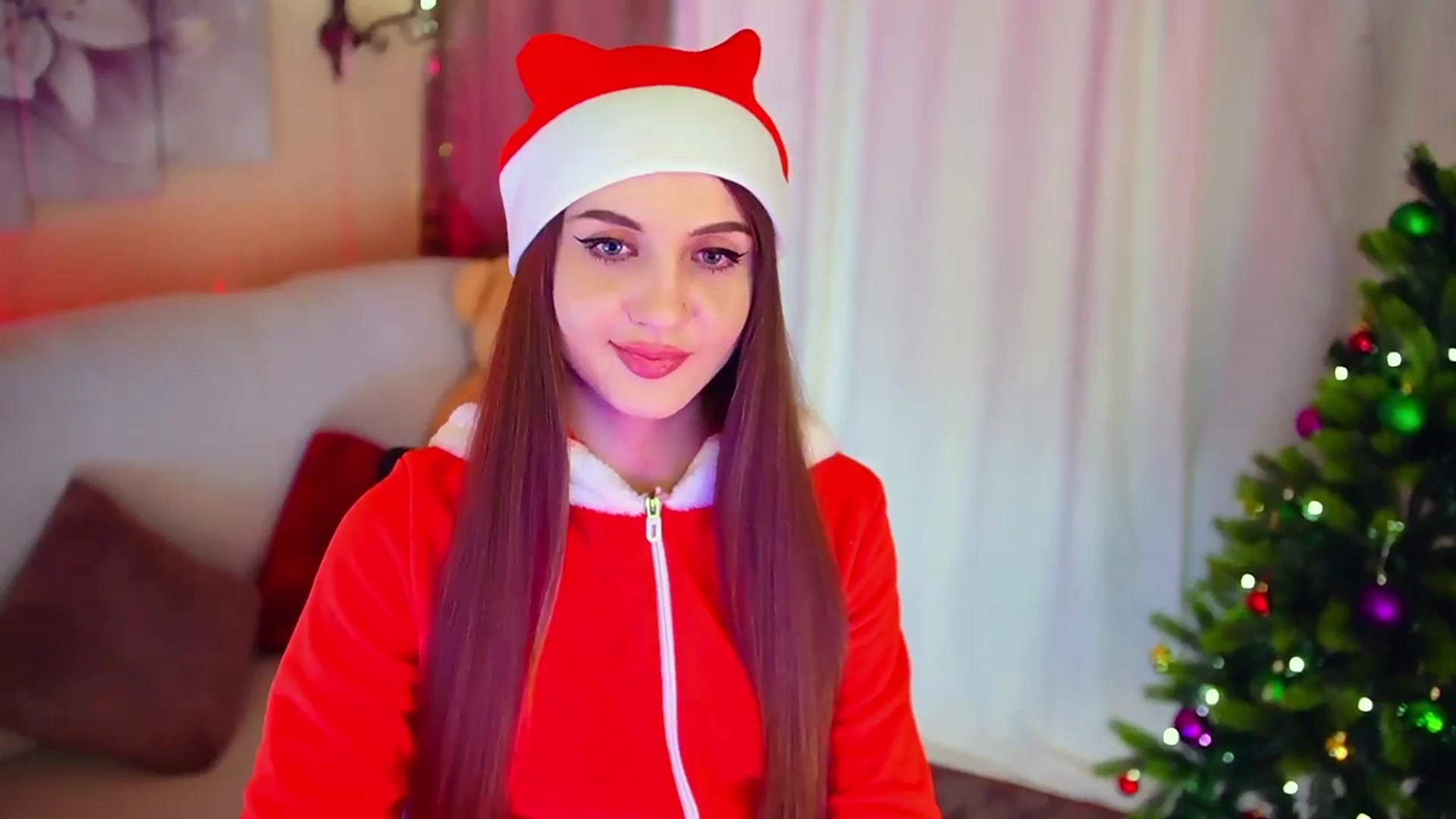 Gallery image thumbnail from Innocent_Soul's myfreecams stream on, 12/25/2023, 18:31 image 13 of 20
