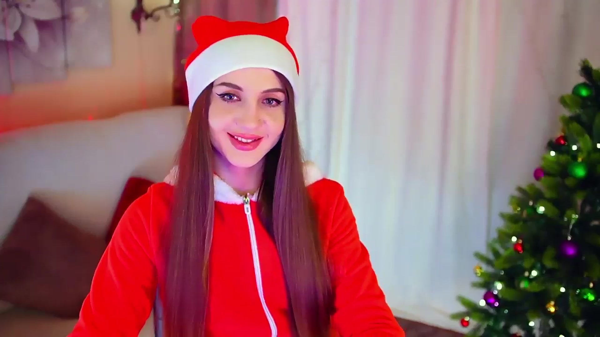 Gallery image thumbnail from Innocent_Soul's myfreecams stream on, 12/25/2023, 18:31 image 14 of 20