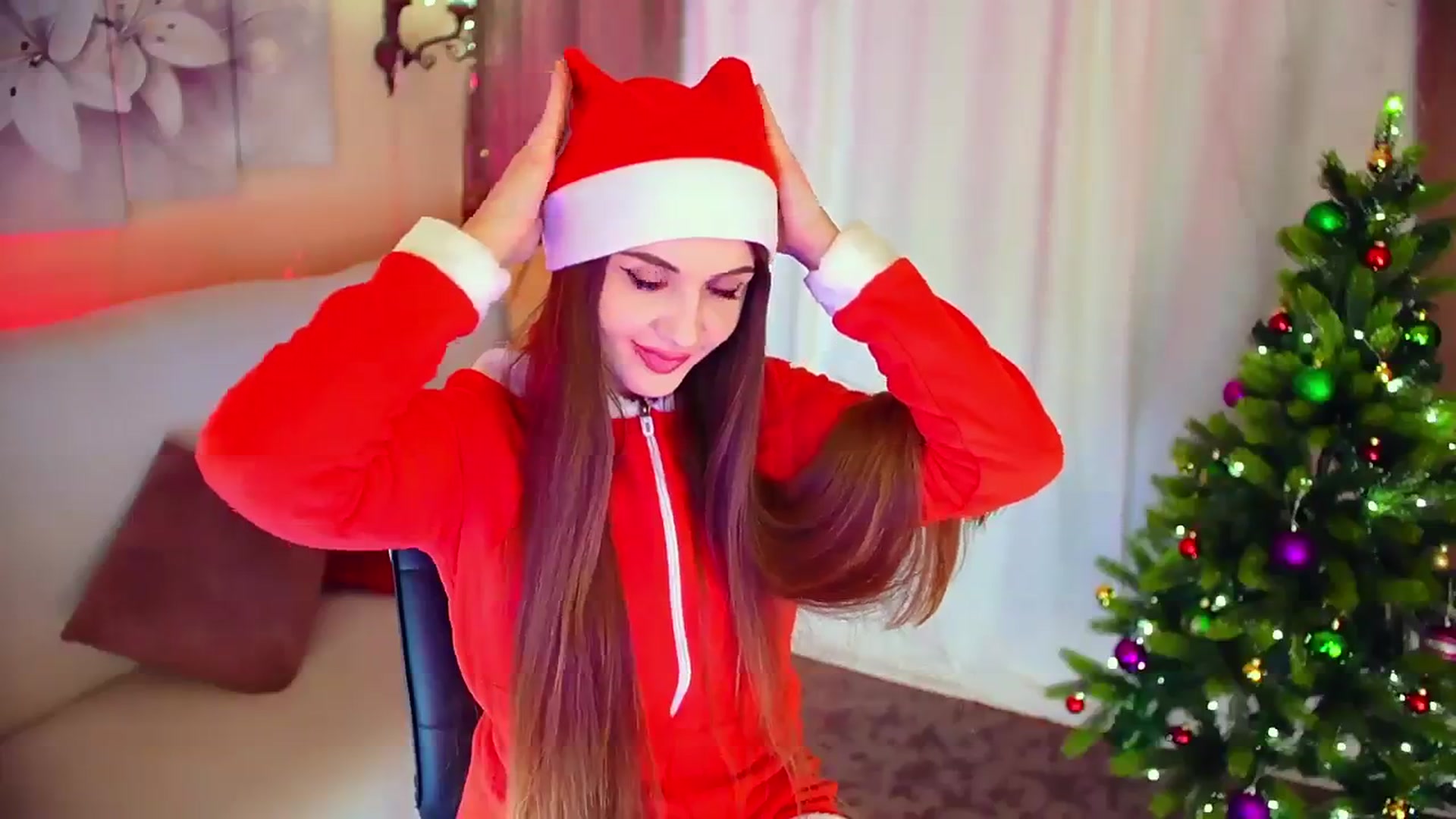 Gallery image thumbnail from Innocent_Soul's myfreecams stream on, 12/25/2023, 18:31 image 2 of 20