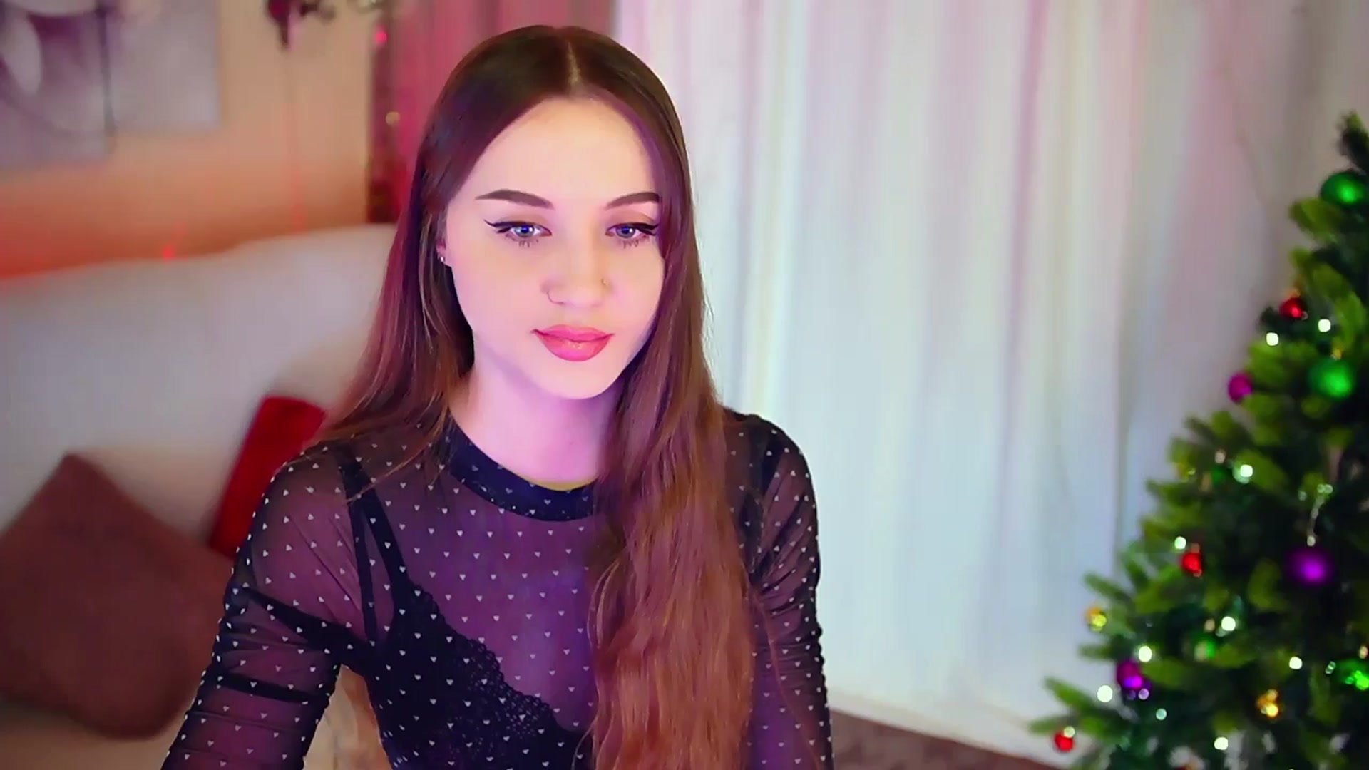 Gallery image thumbnail from Innocent_Soul's myfreecams stream on, 12/27/2023, 10:31 image 8 of 20