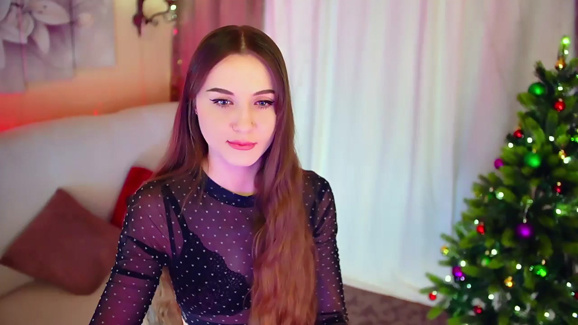 Gallery image thumbnail from Innocent_Soul's myfreecams stream on, 12/27/2023, 10:31 image 12 of 20
