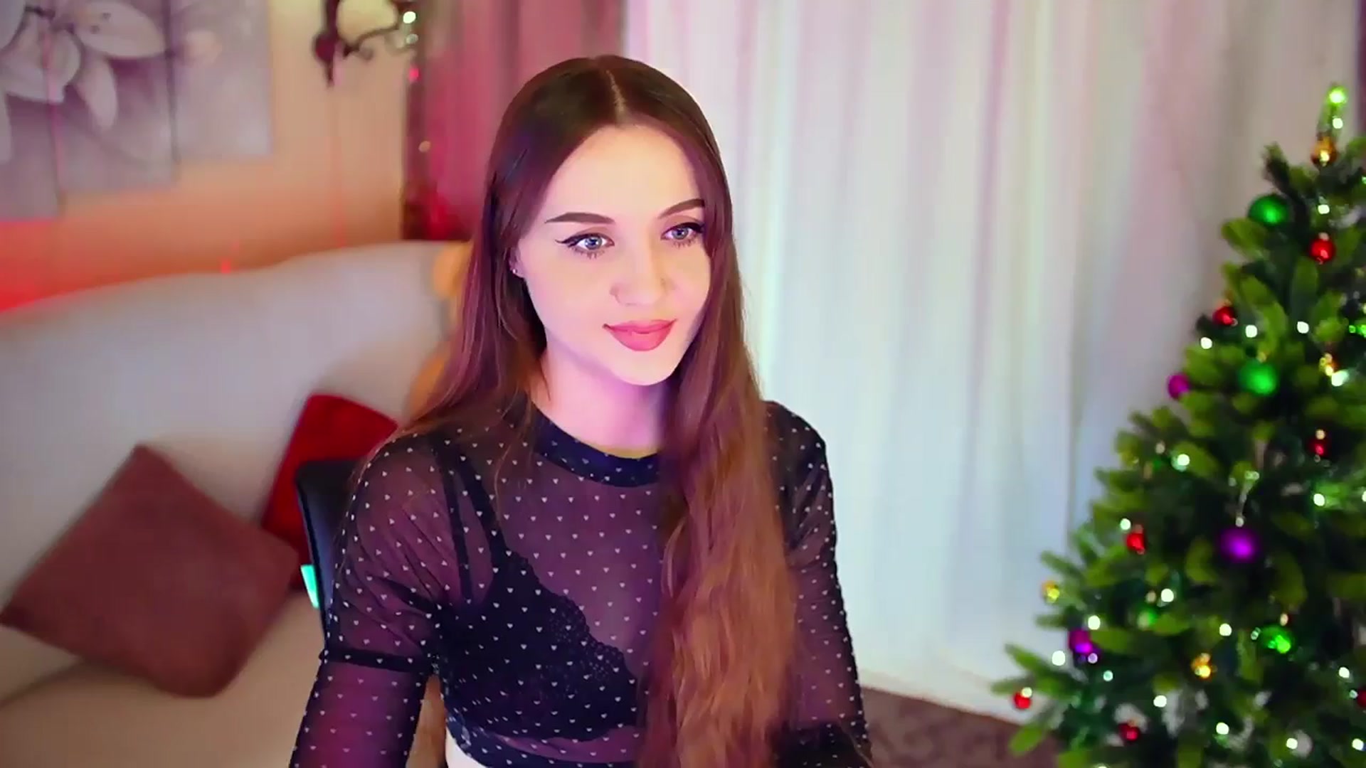 Gallery image thumbnail from Innocent_Soul's myfreecams stream on, 12/27/2023, 10:31 image 14 of 20