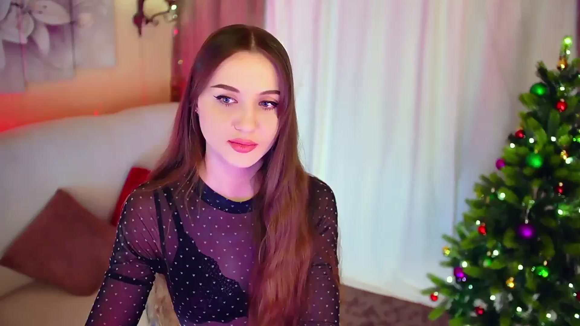Gallery image thumbnail from Innocent_Soul's myfreecams stream on, 12/27/2023, 10:31 image 19 of 20