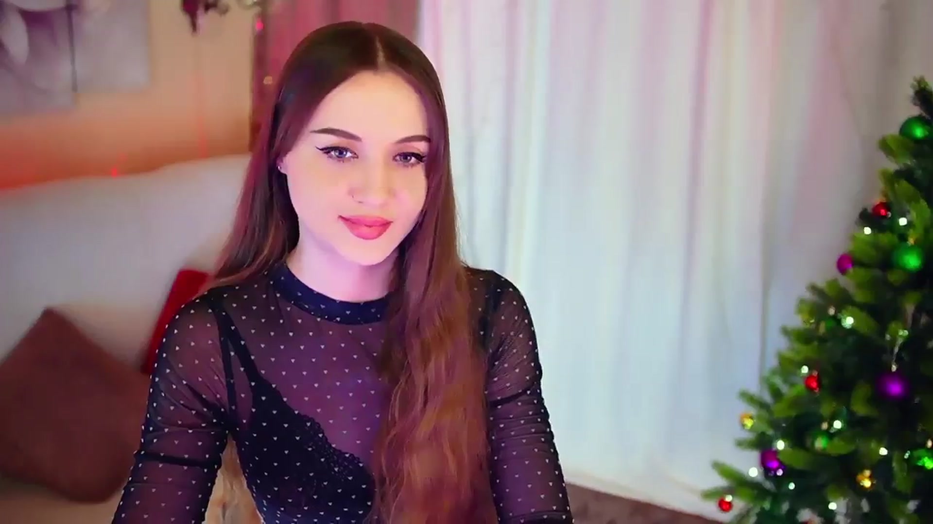Gallery image thumbnail from Innocent_Soul's myfreecams stream on, 12/27/2023, 10:31 image 5 of 20