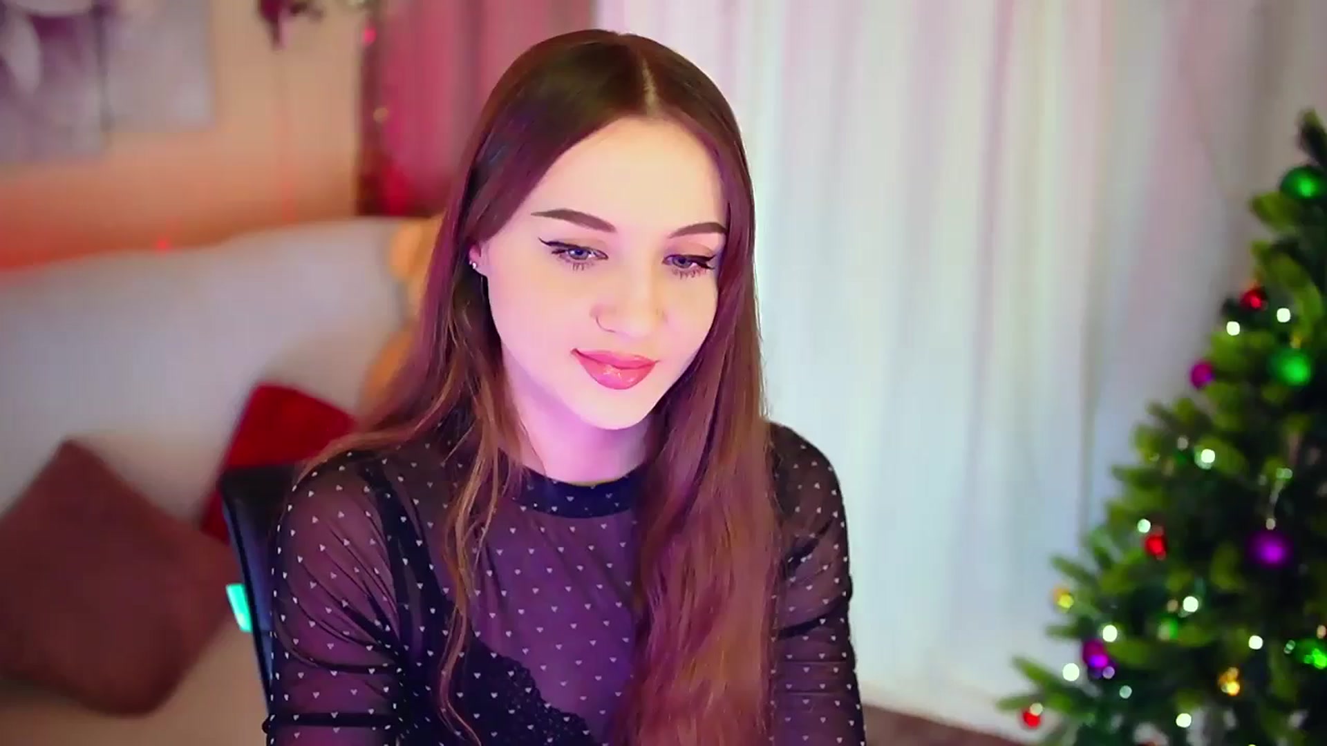 Gallery image thumbnail from Innocent_Soul's myfreecams stream on, 12/27/2023, 10:31 image 1 of 20