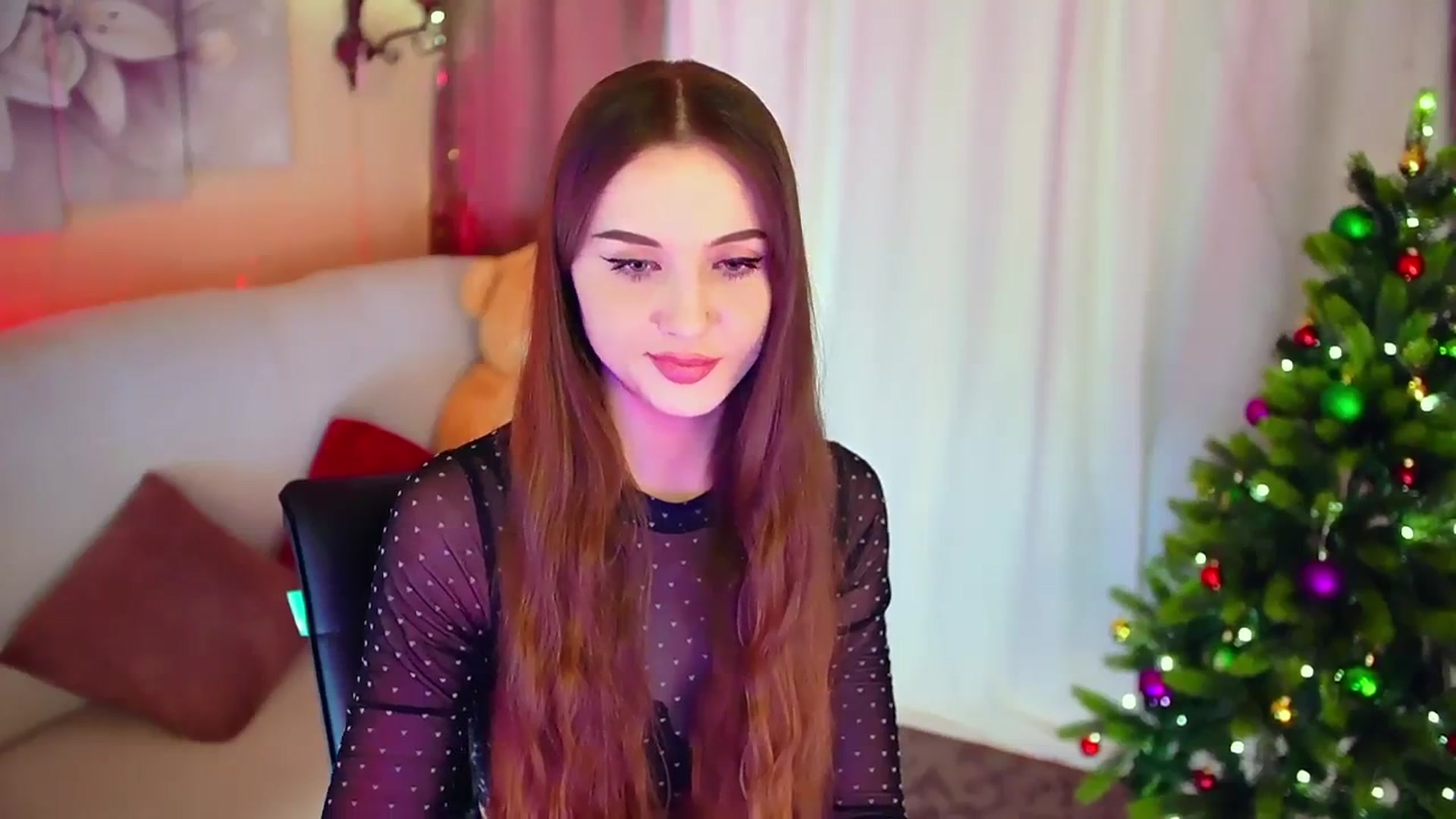 Gallery image thumbnail from Innocent_Soul's myfreecams stream on, 12/27/2023, 11:37 image 14 of 20