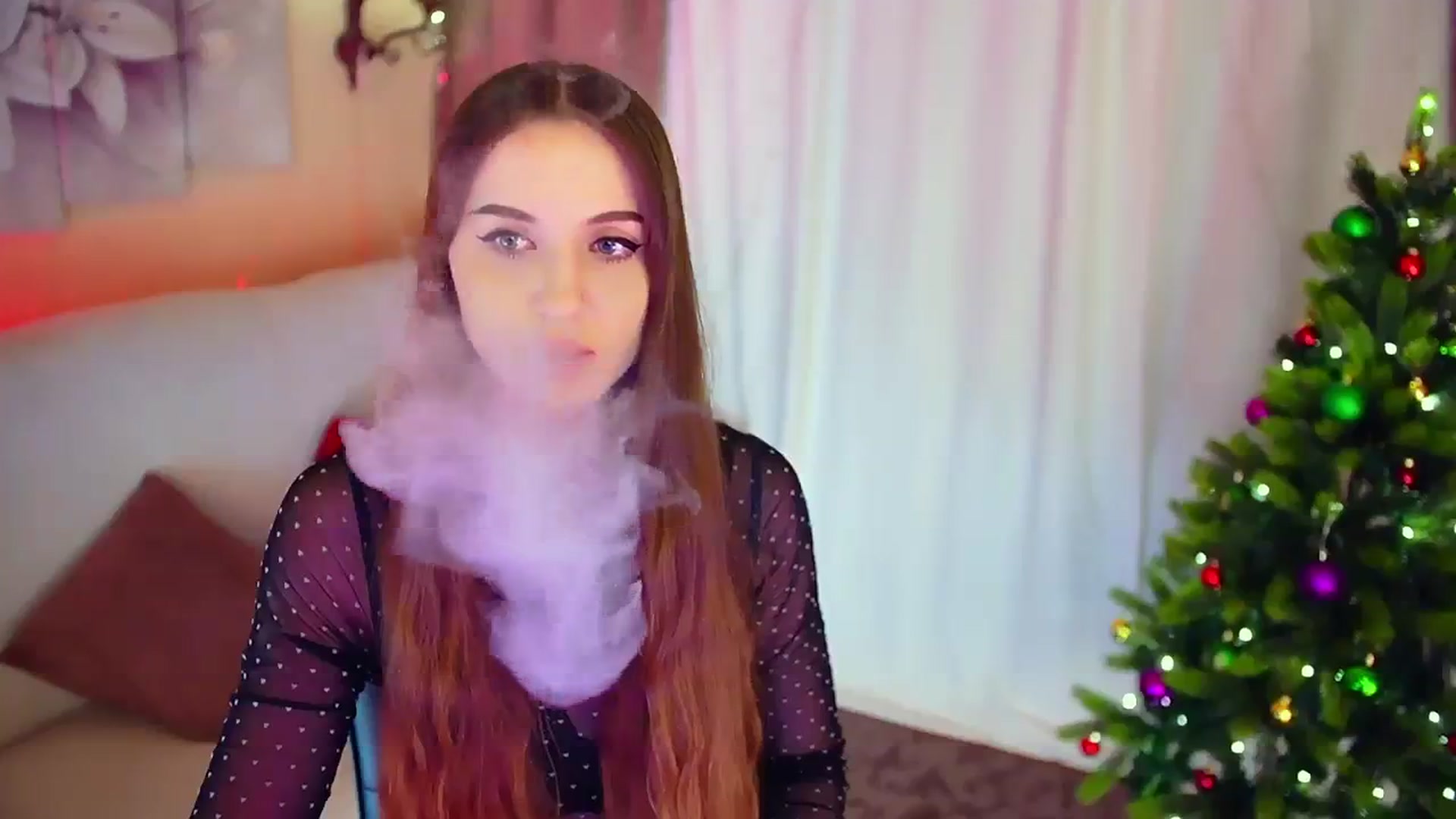 Gallery image thumbnail from Innocent_Soul's myfreecams stream on, 12/27/2023, 11:37 image 10 of 20