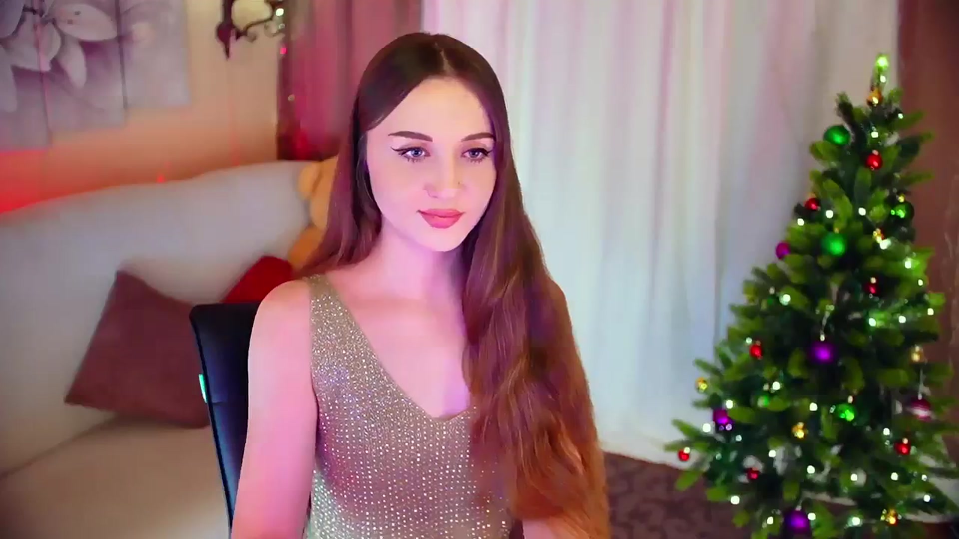 Gallery image thumbnail from Innocent_Soul's myfreecams stream on, 12/30/2023, 16:17 image 15 of 20