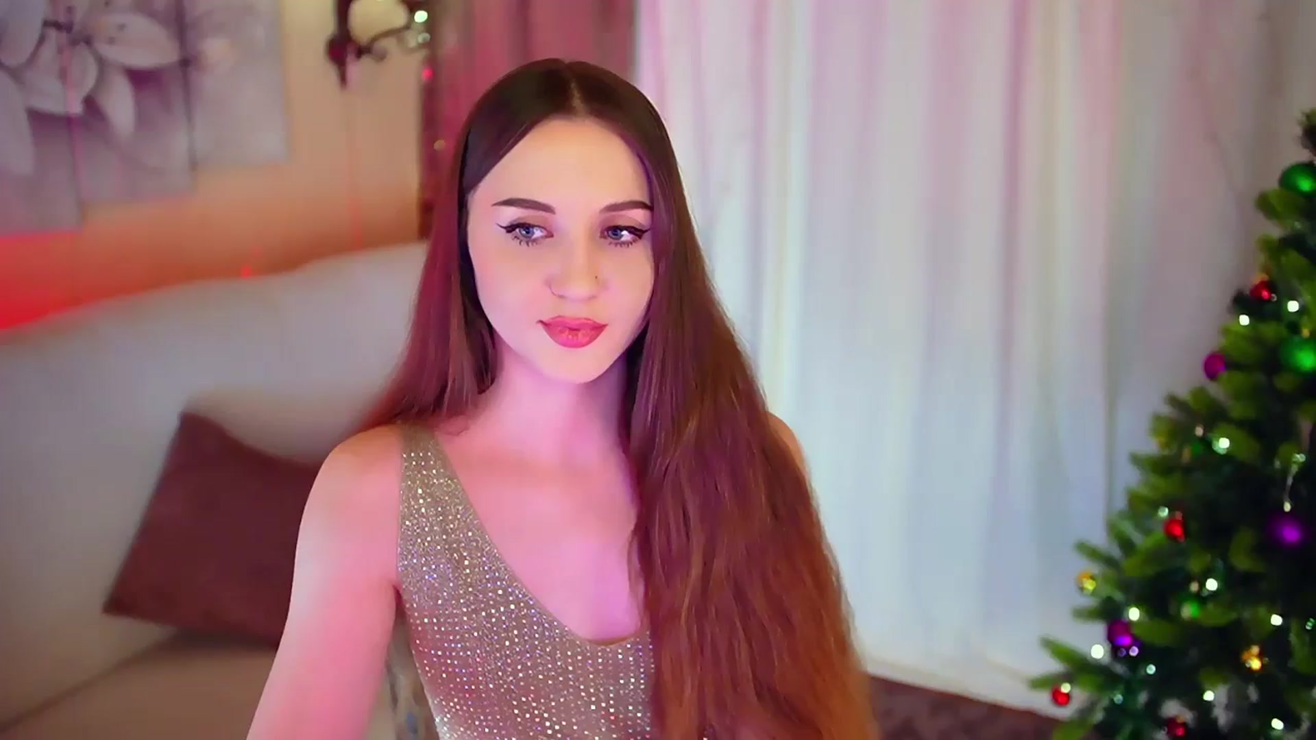 Gallery image thumbnail from Innocent_Soul's myfreecams stream on, 12/30/2023, 18:44 image 15 of 20