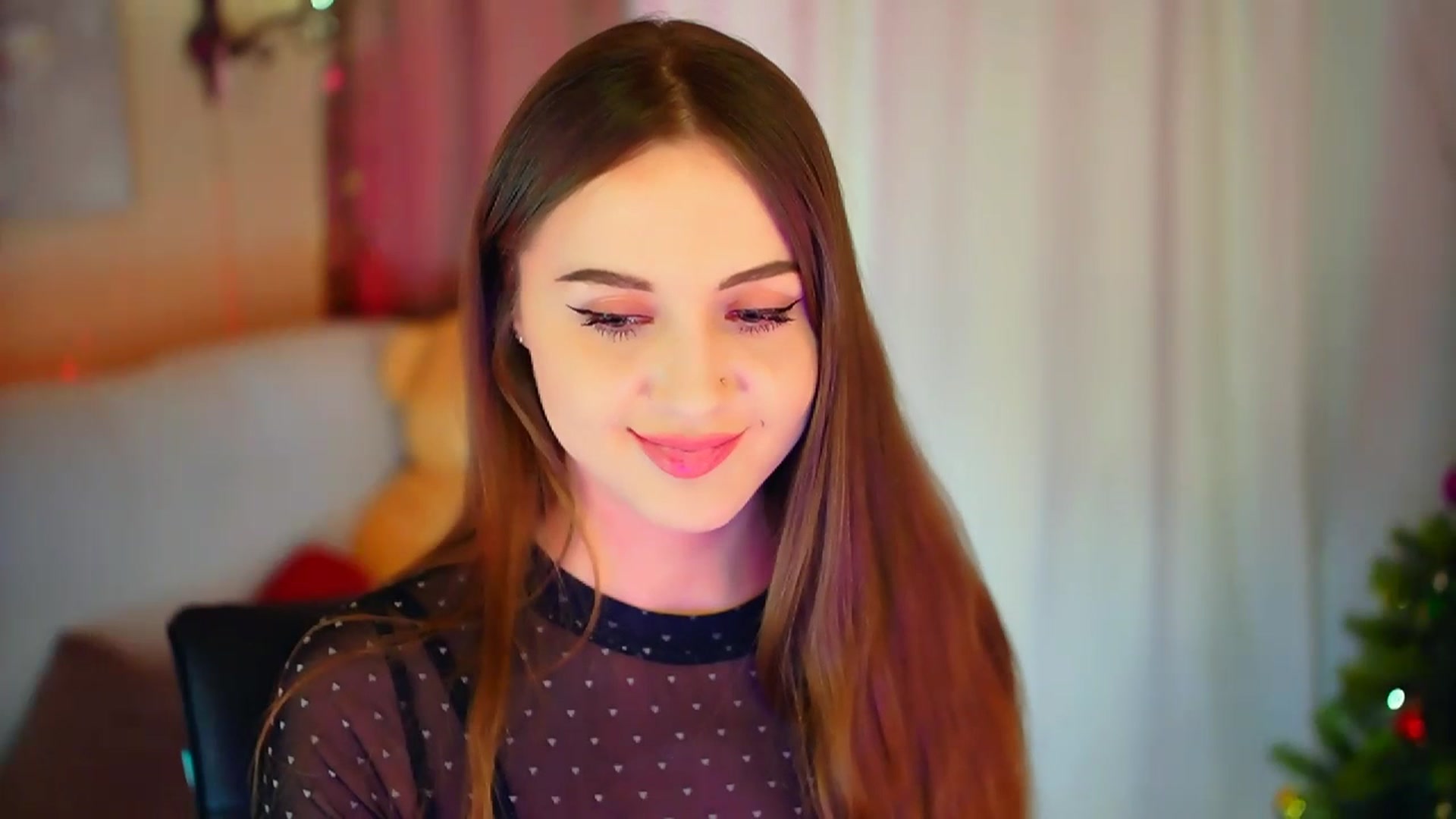 Gallery image thumbnail from Innocent_Soul's myfreecams stream on, 01/08/2024, 17:14 image 4 of 20