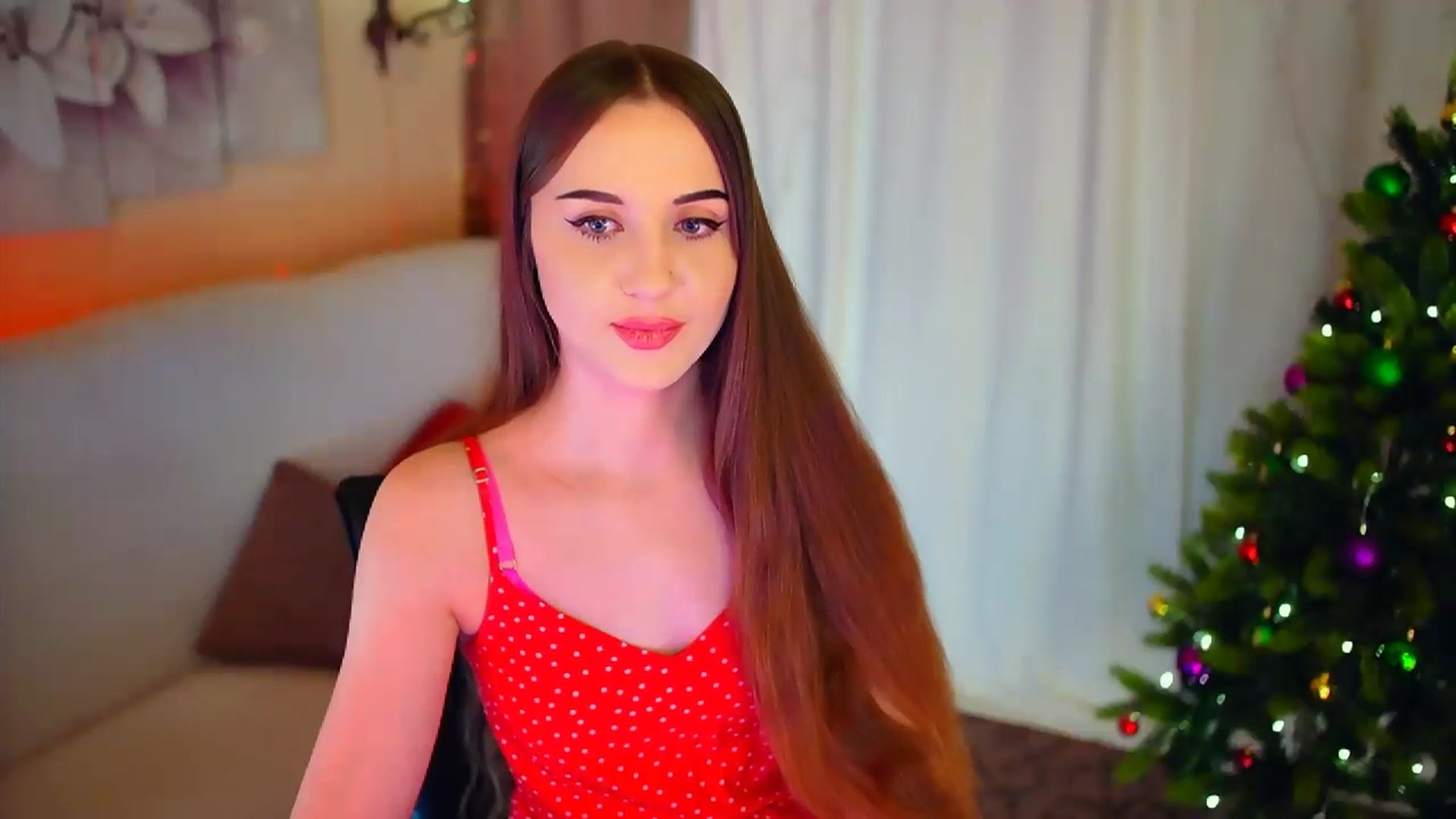 Gallery image thumbnail from Innocent_Soul's myfreecams stream on, 01/09/2024, 20:52 image 8 of 20