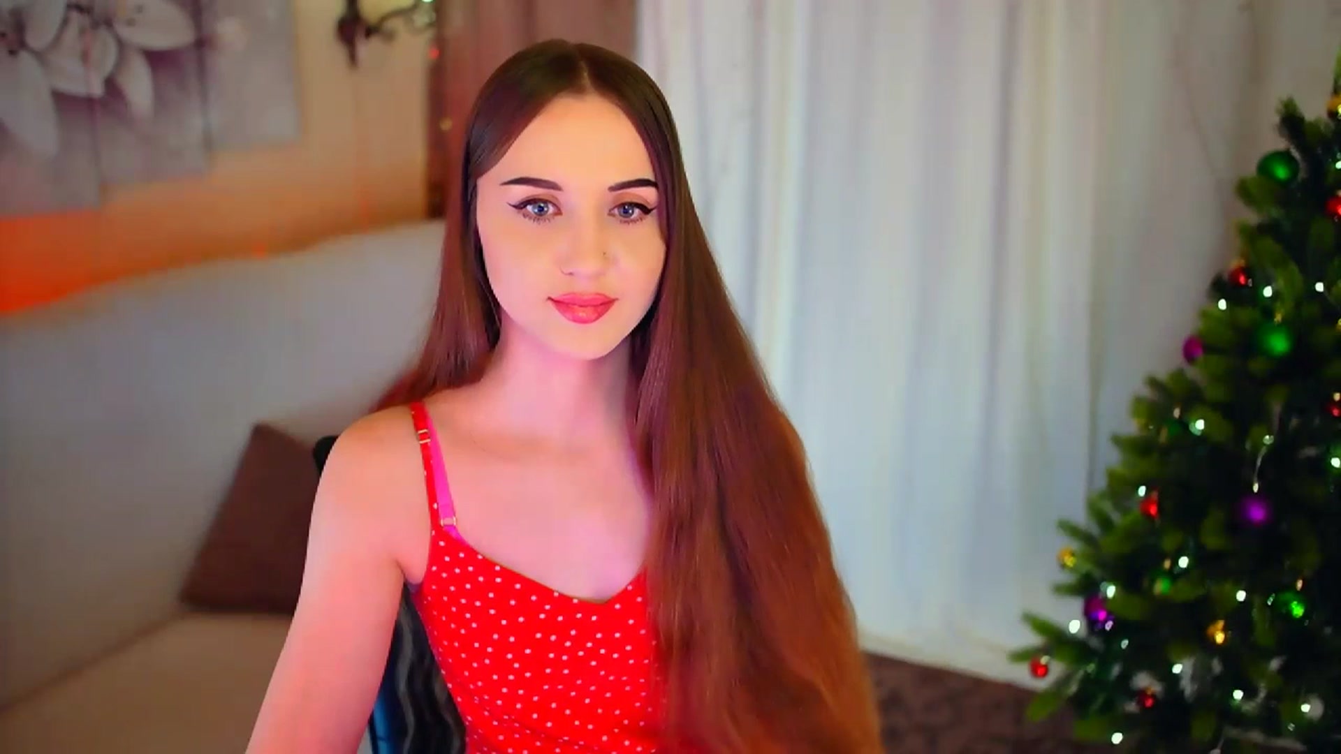 Gallery image thumbnail from Innocent_Soul's myfreecams stream on, 01/09/2024, 20:52 image 3 of 20