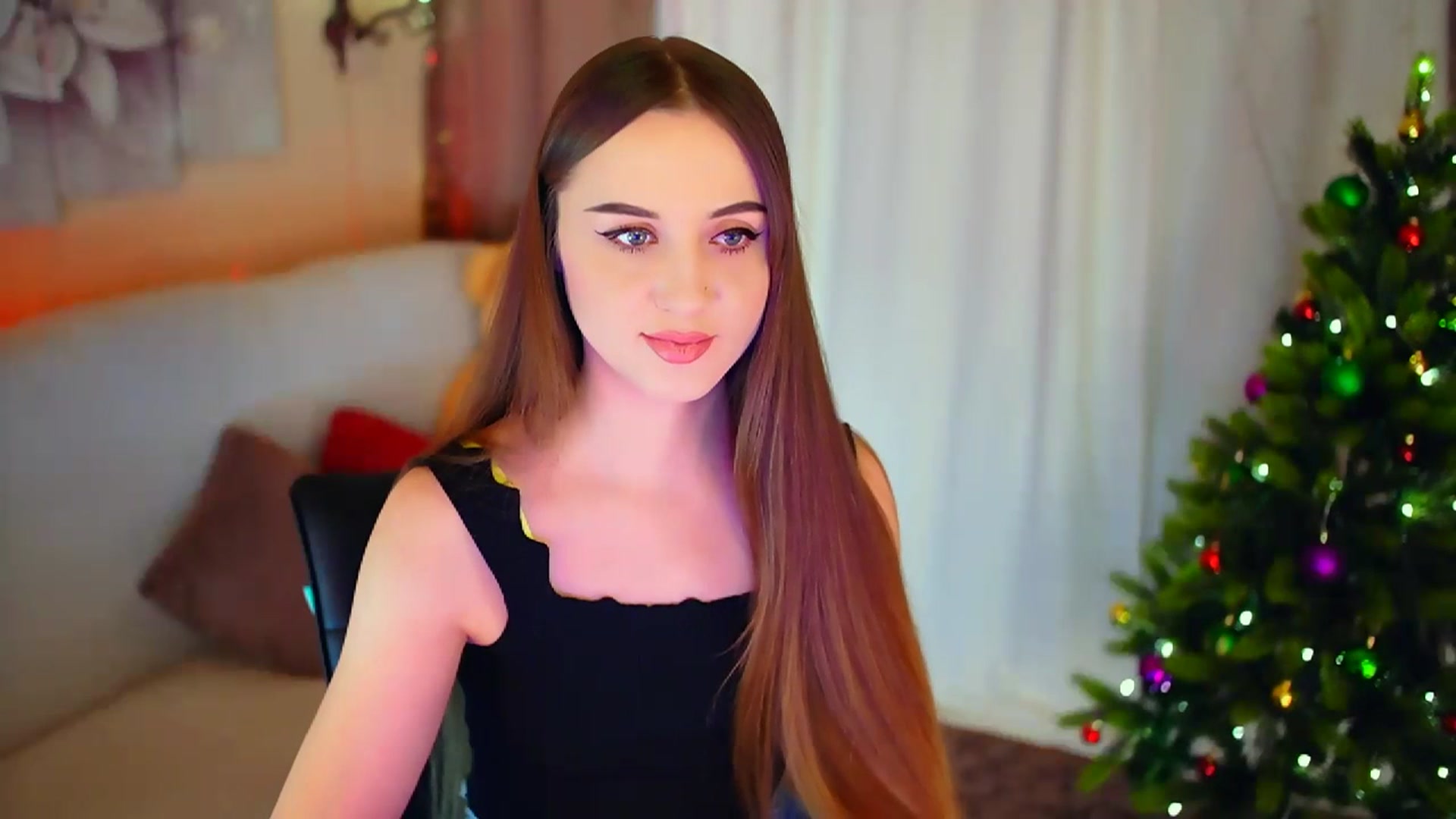 Gallery image thumbnail from Innocent_Soul's myfreecams stream on, 01/10/2024, 15:42 image 14 of 20