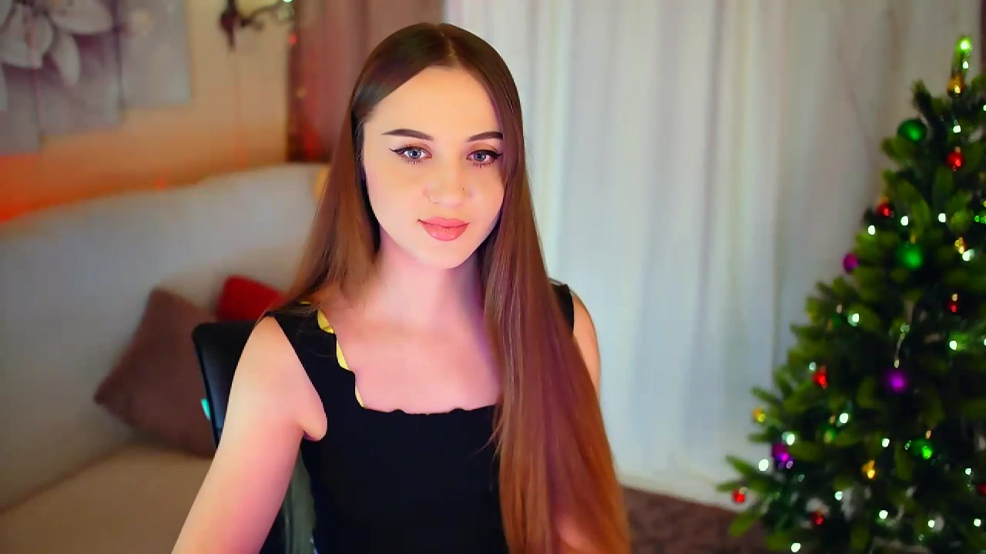 Gallery image thumbnail from Innocent_Soul's myfreecams stream on, 01/10/2024, 15:42 image 19 of 20