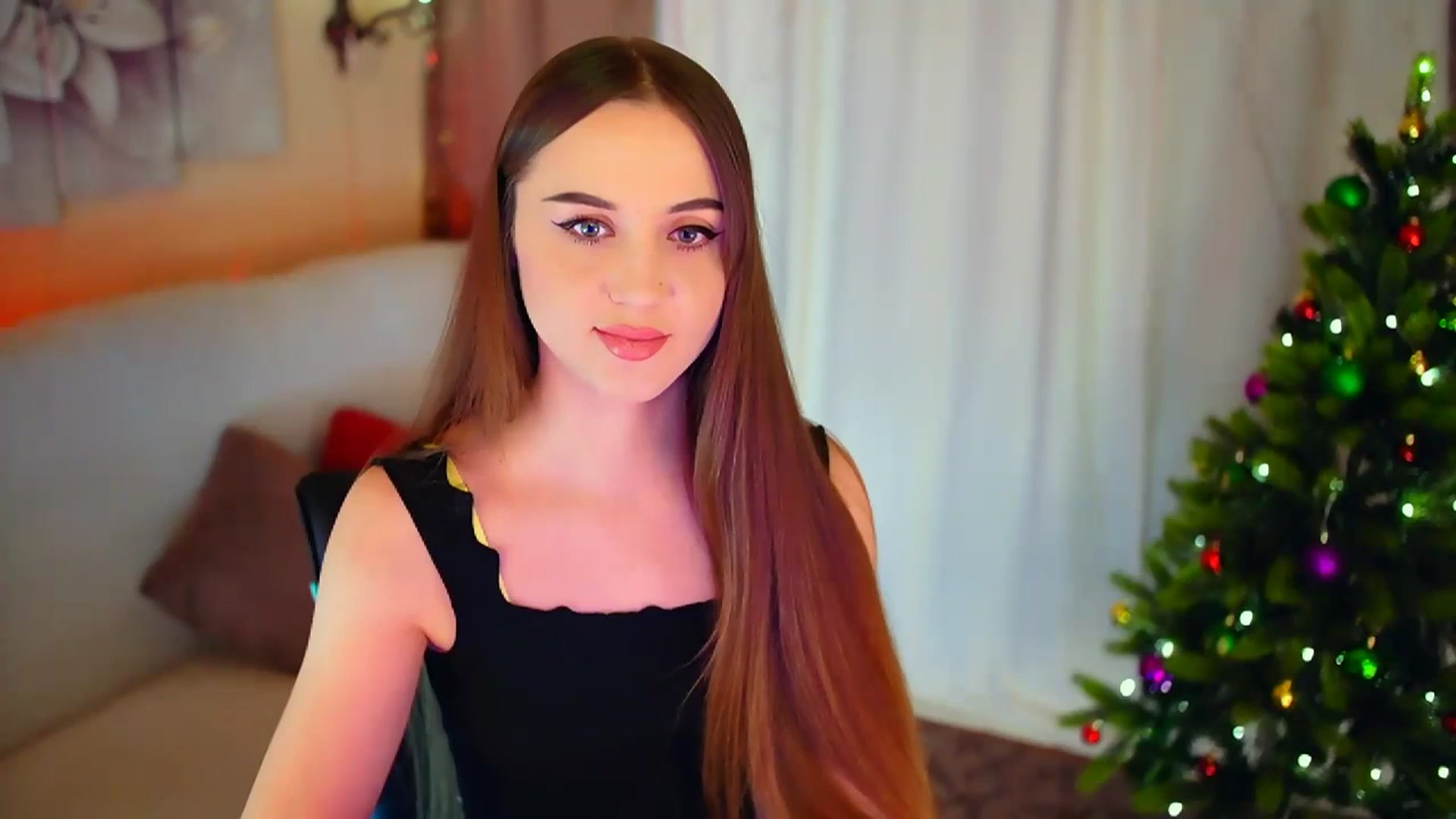 Gallery image thumbnail from Innocent_Soul's myfreecams stream on, 01/10/2024, 15:42 image 15 of 20