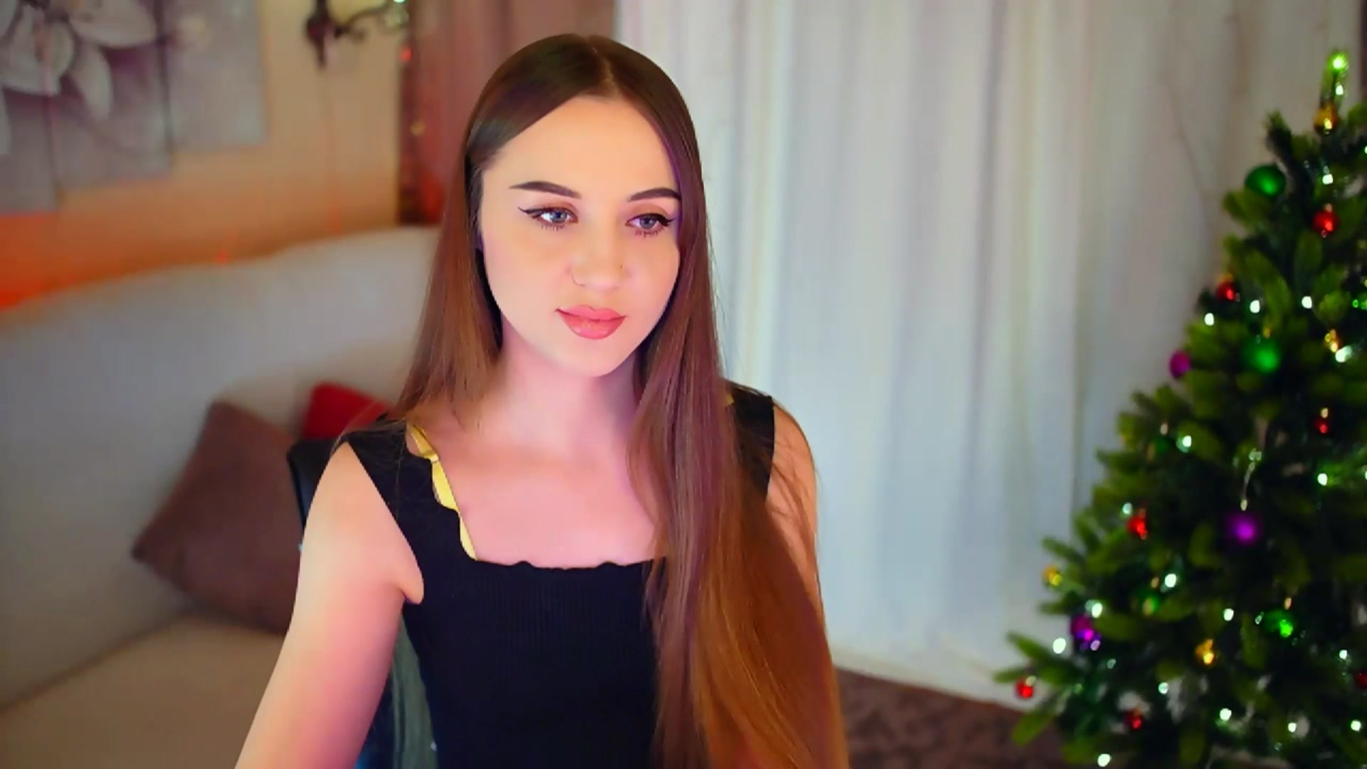 Gallery image thumbnail from Innocent_Soul's myfreecams stream on, 01/10/2024, 16:02 image 3 of 20