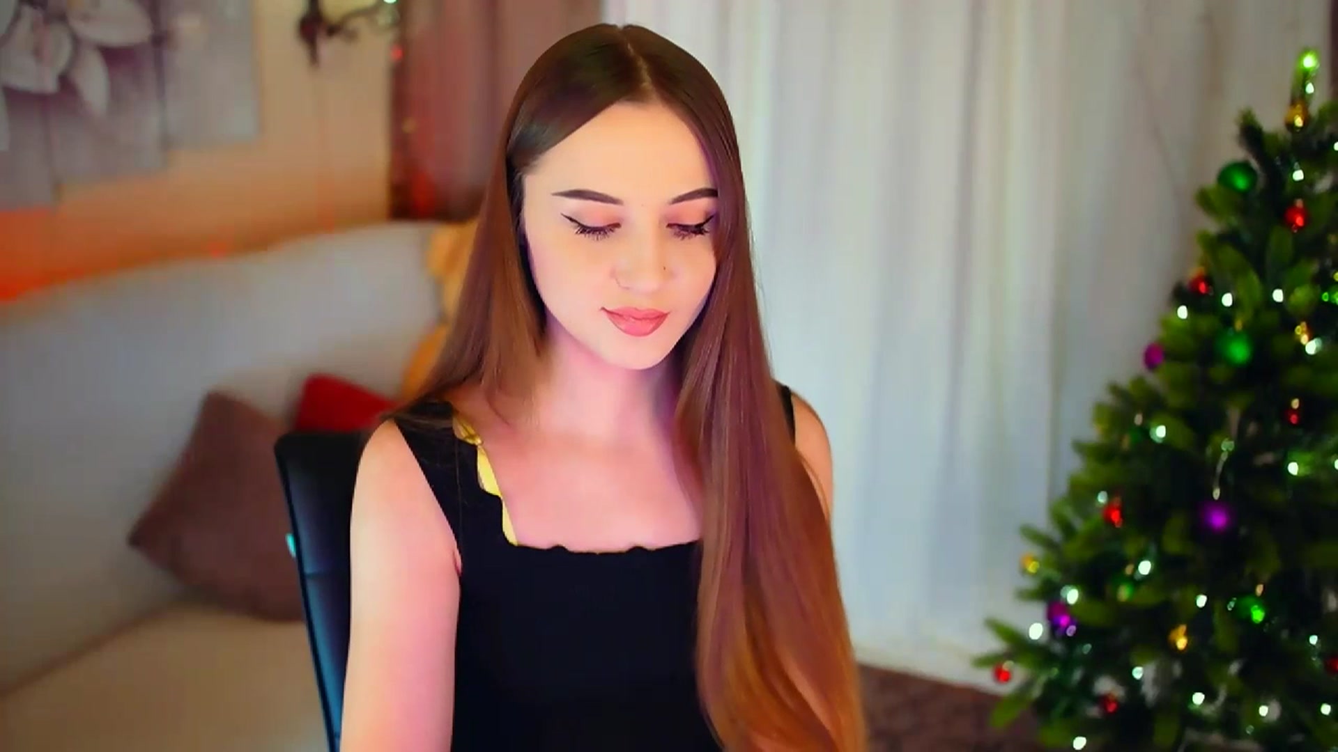 Gallery image thumbnail from Innocent_Soul's myfreecams stream on, 01/10/2024, 16:02 image 14 of 20