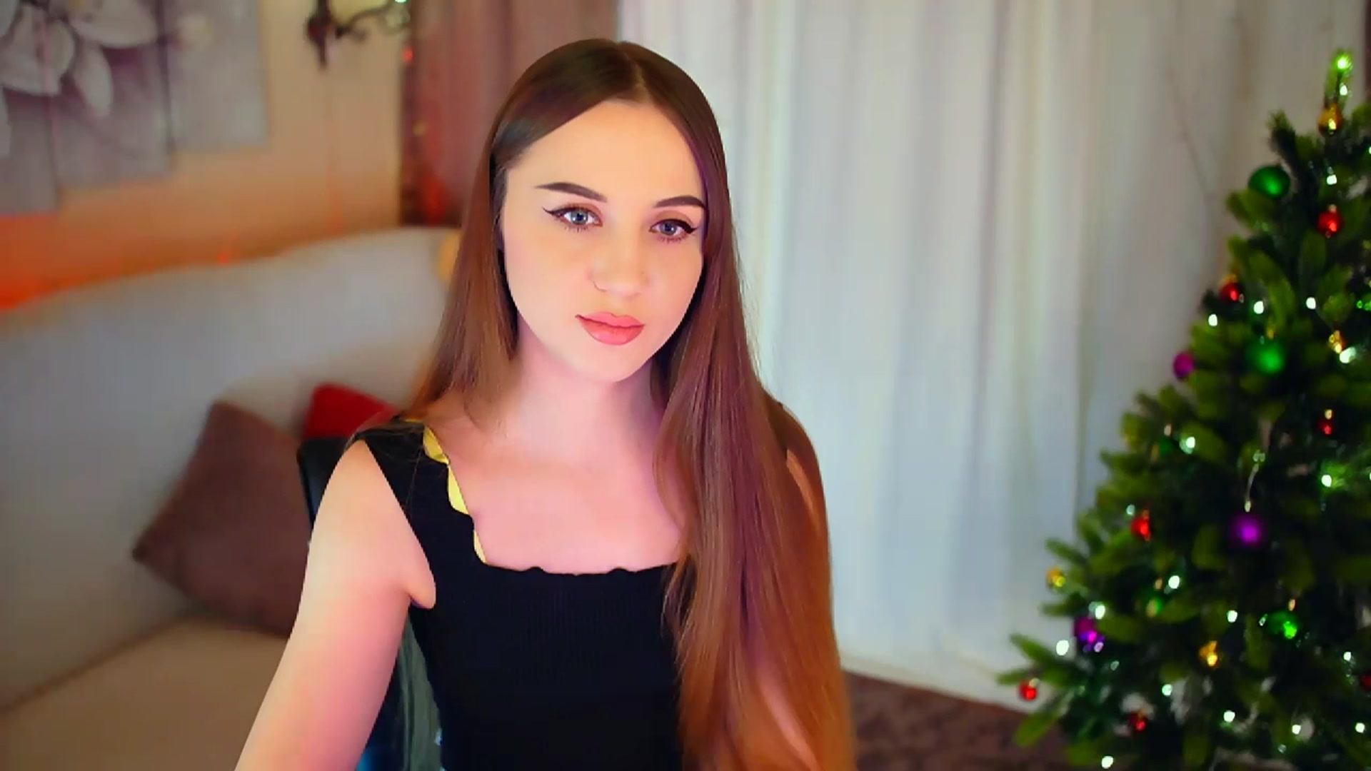 Gallery image thumbnail from Innocent_Soul's myfreecams stream on, 01/10/2024, 16:02 image 1 of 20