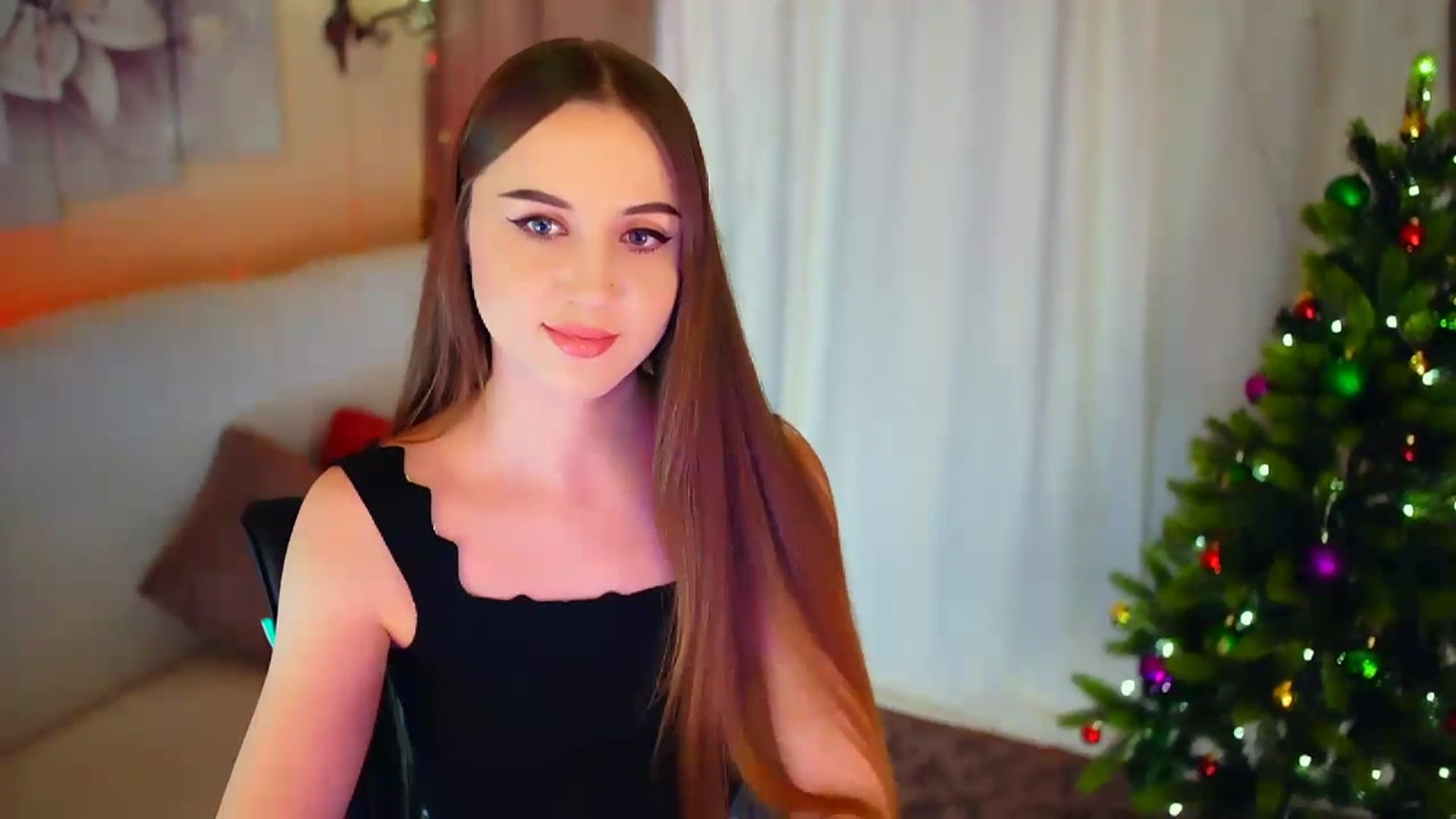 Gallery image thumbnail from Innocent_Soul's myfreecams stream on, 01/10/2024, 16:45 image 18 of 20