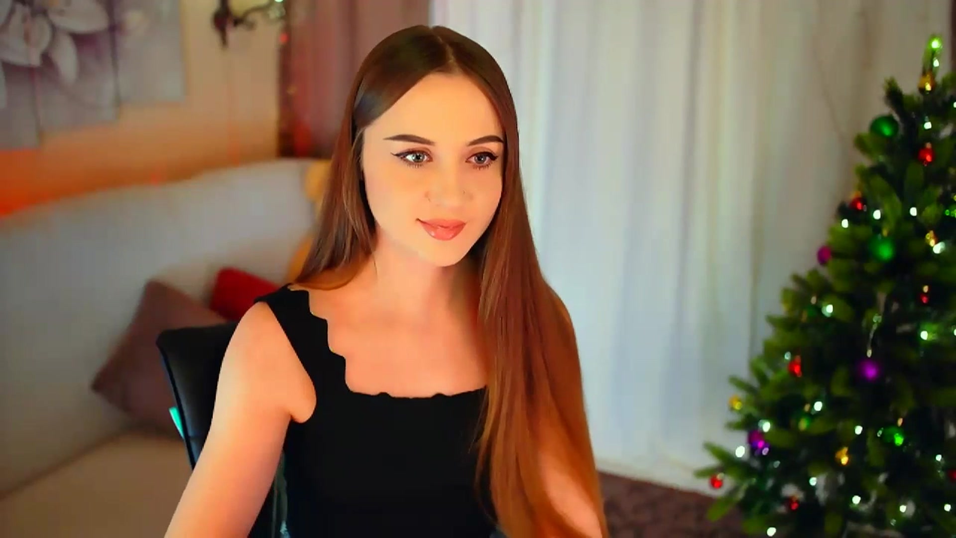 Gallery image thumbnail from Innocent_Soul's myfreecams stream on, 01/10/2024, 16:45 image 15 of 20