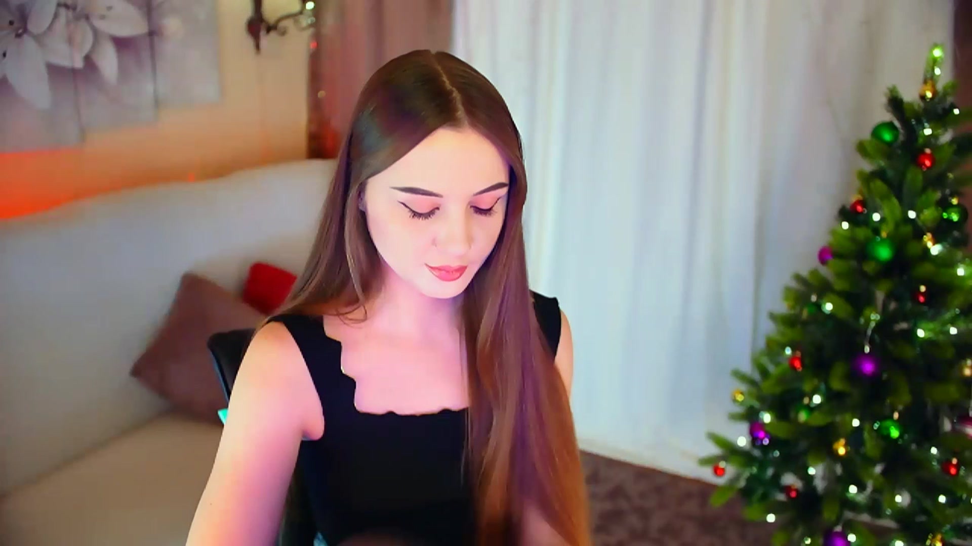 Gallery image thumbnail from Innocent_Soul's myfreecams stream on, 01/10/2024, 19:30 image 18 of 20