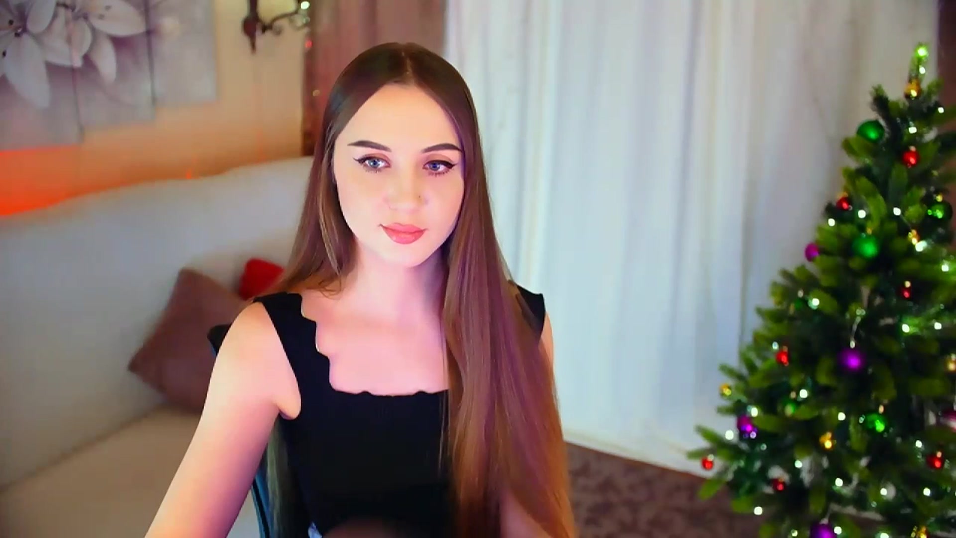 Gallery image thumbnail from Innocent_Soul's myfreecams stream on, 01/10/2024, 19:30 image 14 of 20