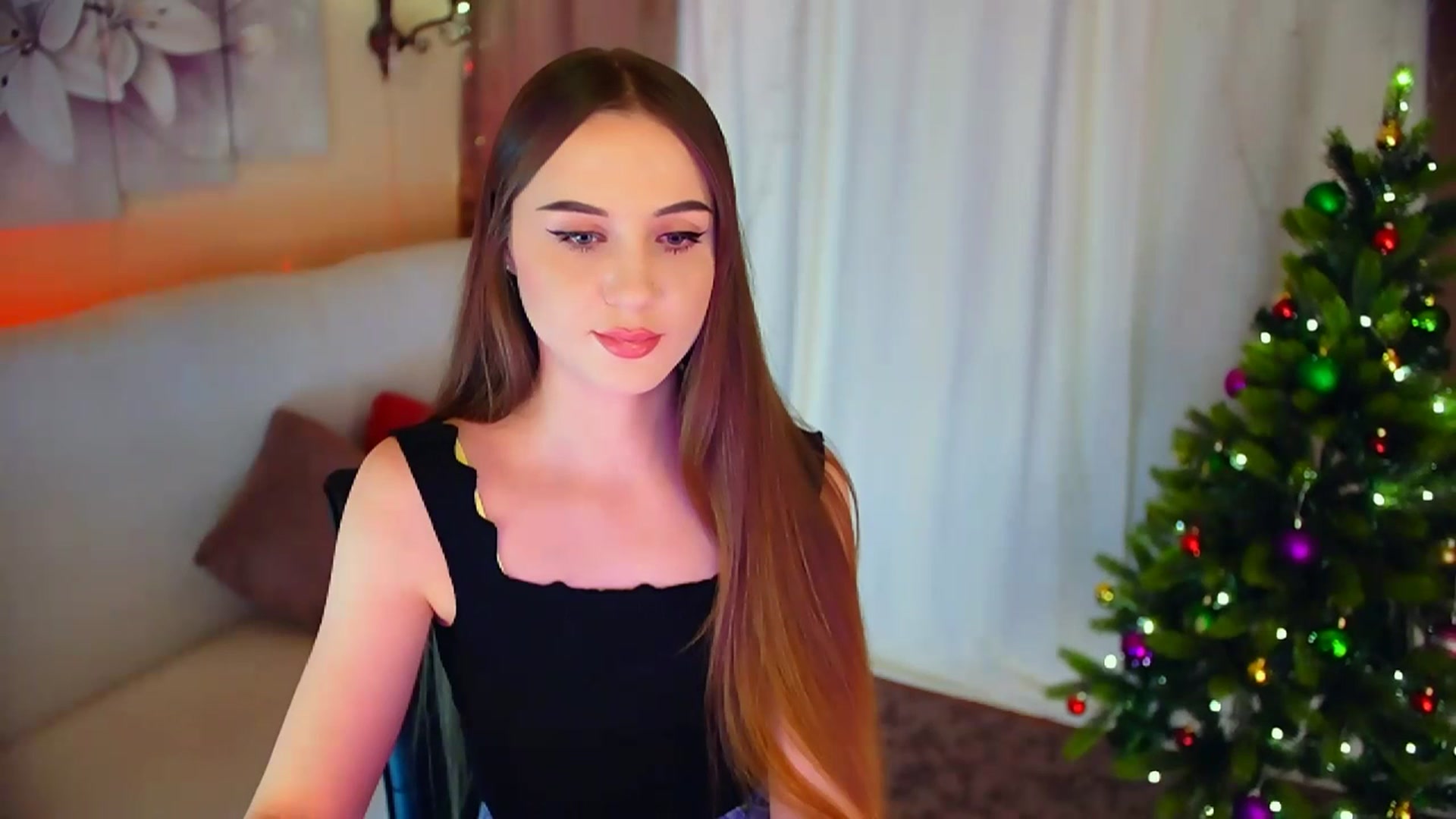 Gallery image thumbnail from Innocent_Soul's myfreecams stream on, 01/10/2024, 20:46 image 3 of 20