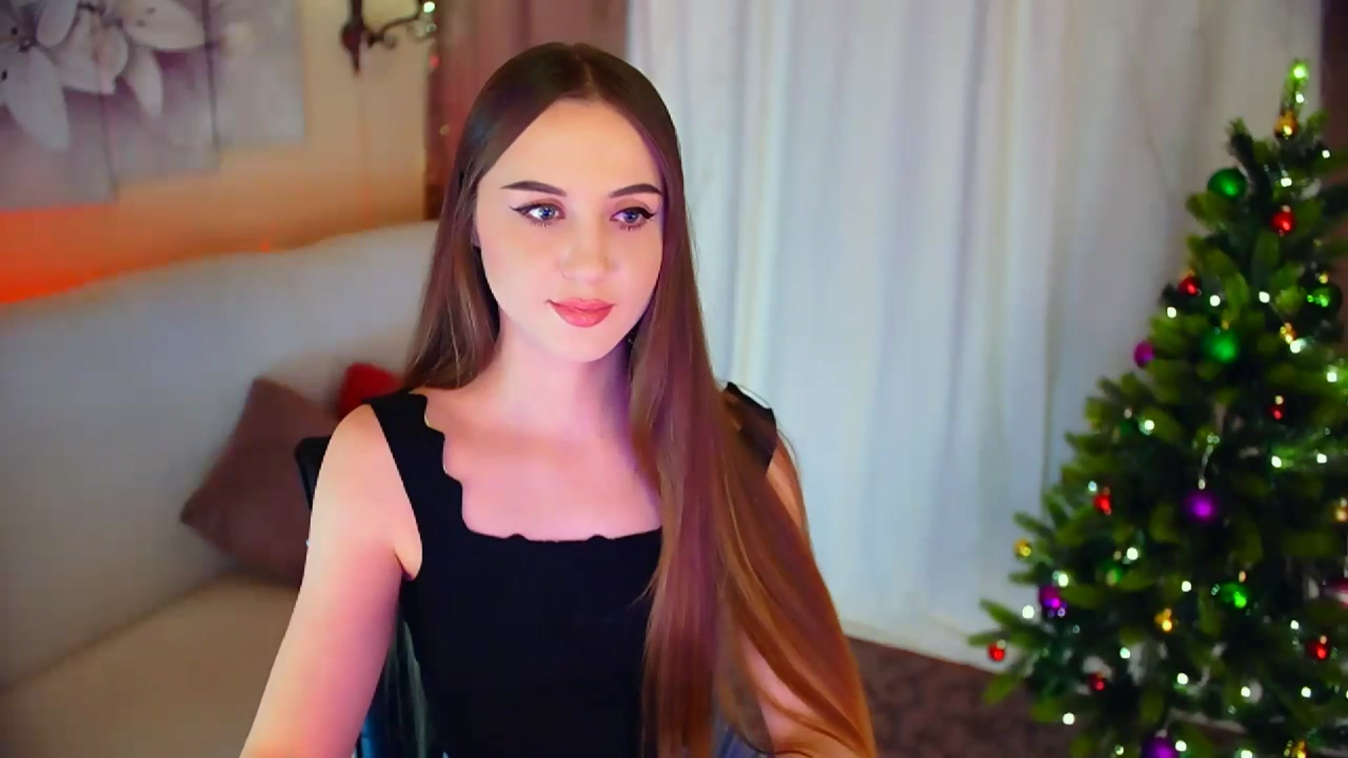Gallery image thumbnail from Innocent_Soul's myfreecams stream on, 01/10/2024, 20:46 image 8 of 20