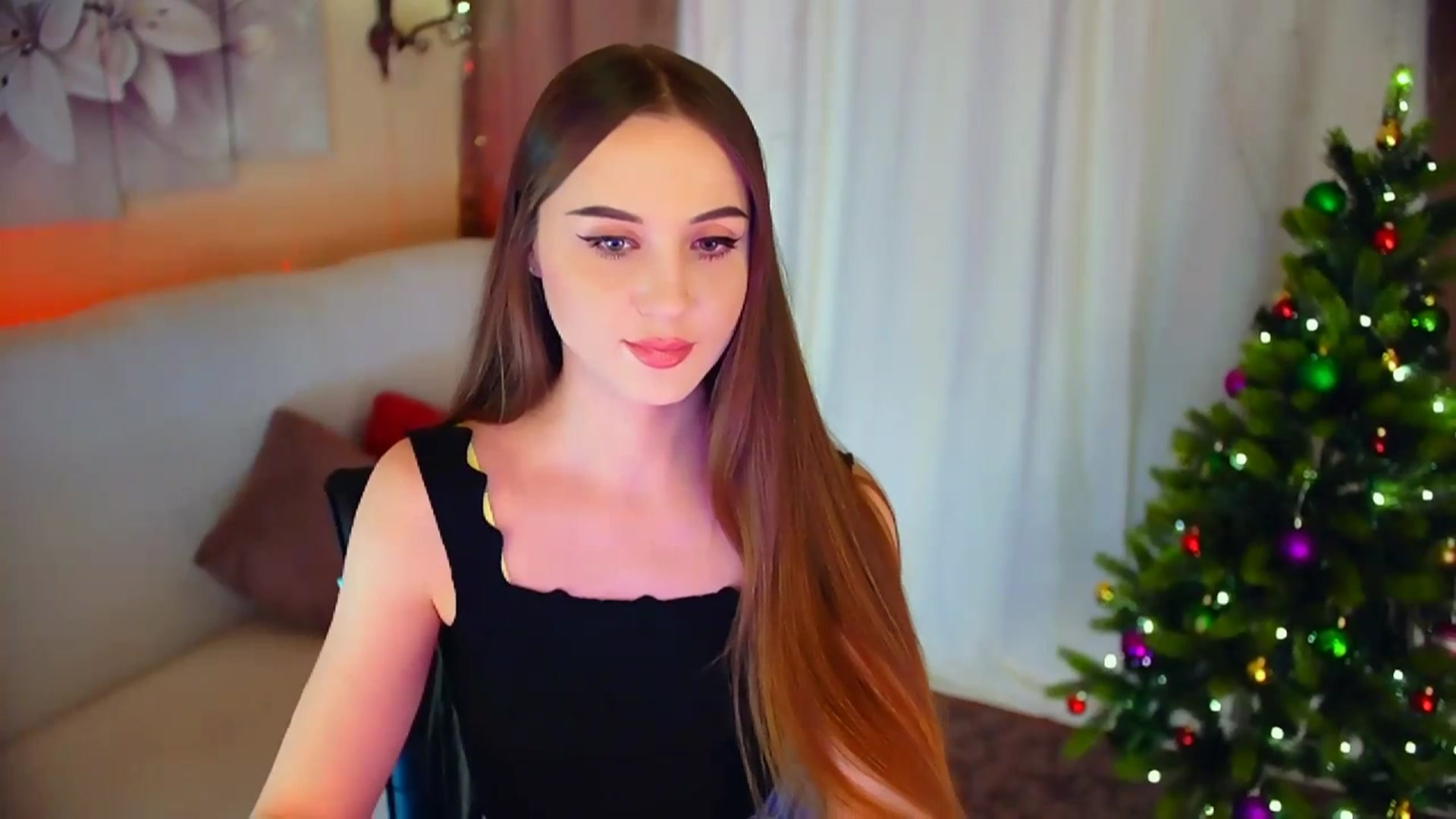 Gallery image thumbnail from Innocent_Soul's myfreecams stream on, 01/10/2024, 20:46 image 4 of 20
