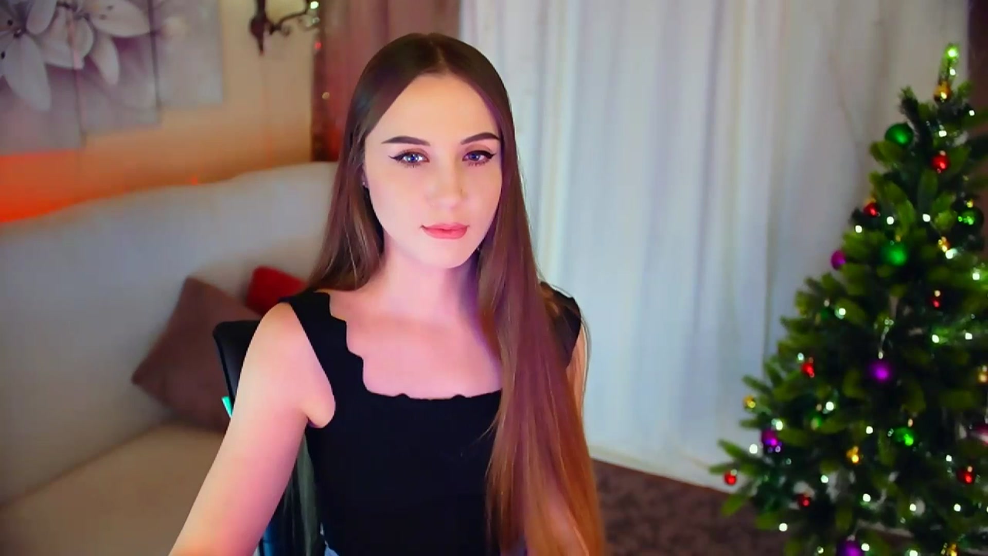 Gallery image thumbnail from Innocent_Soul's myfreecams stream on, 01/10/2024, 20:46 image 6 of 20