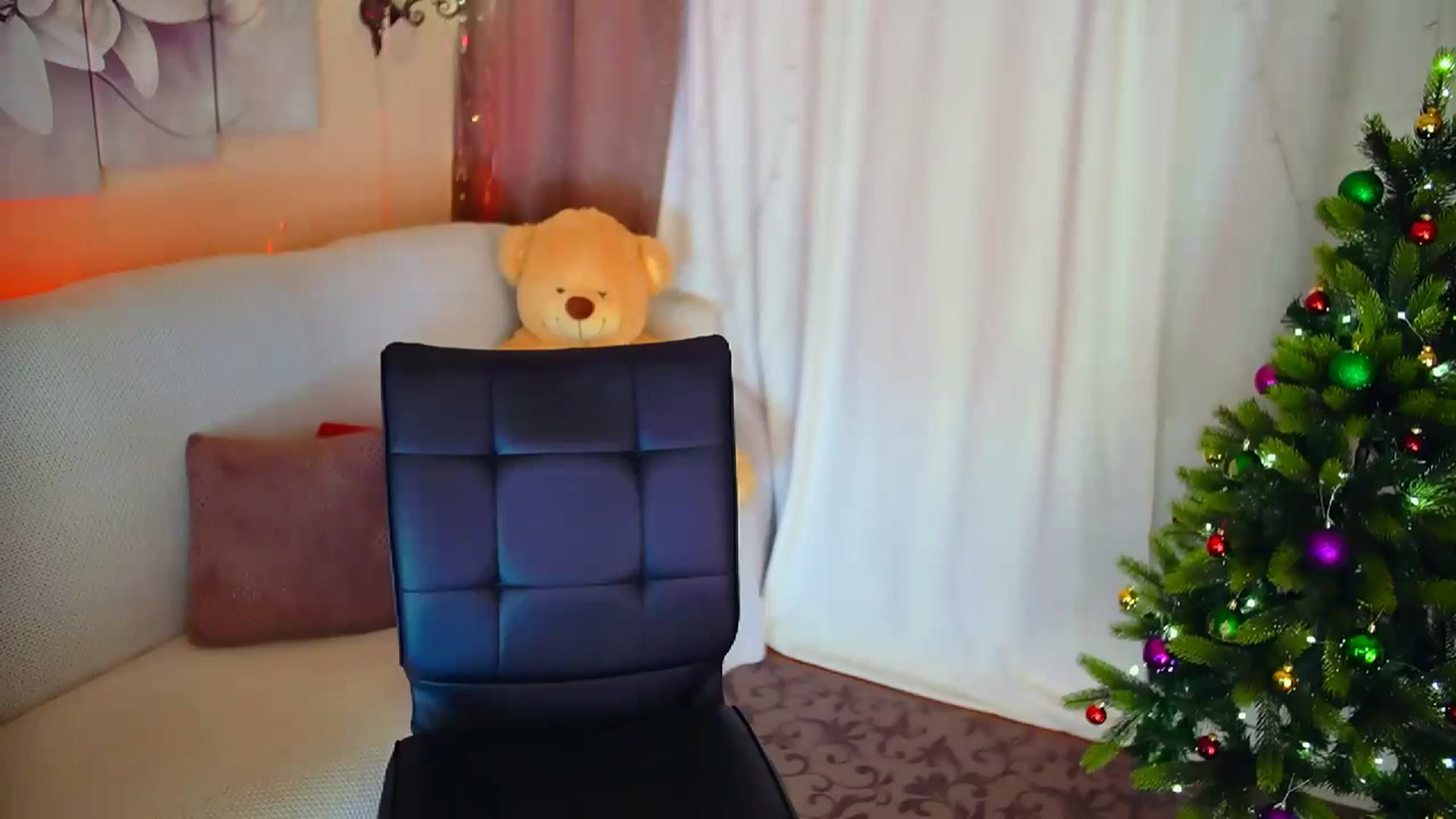 Gallery image thumbnail from Innocent_Soul's myfreecams stream on, 01/17/2024, 13:44 image 1 of 20