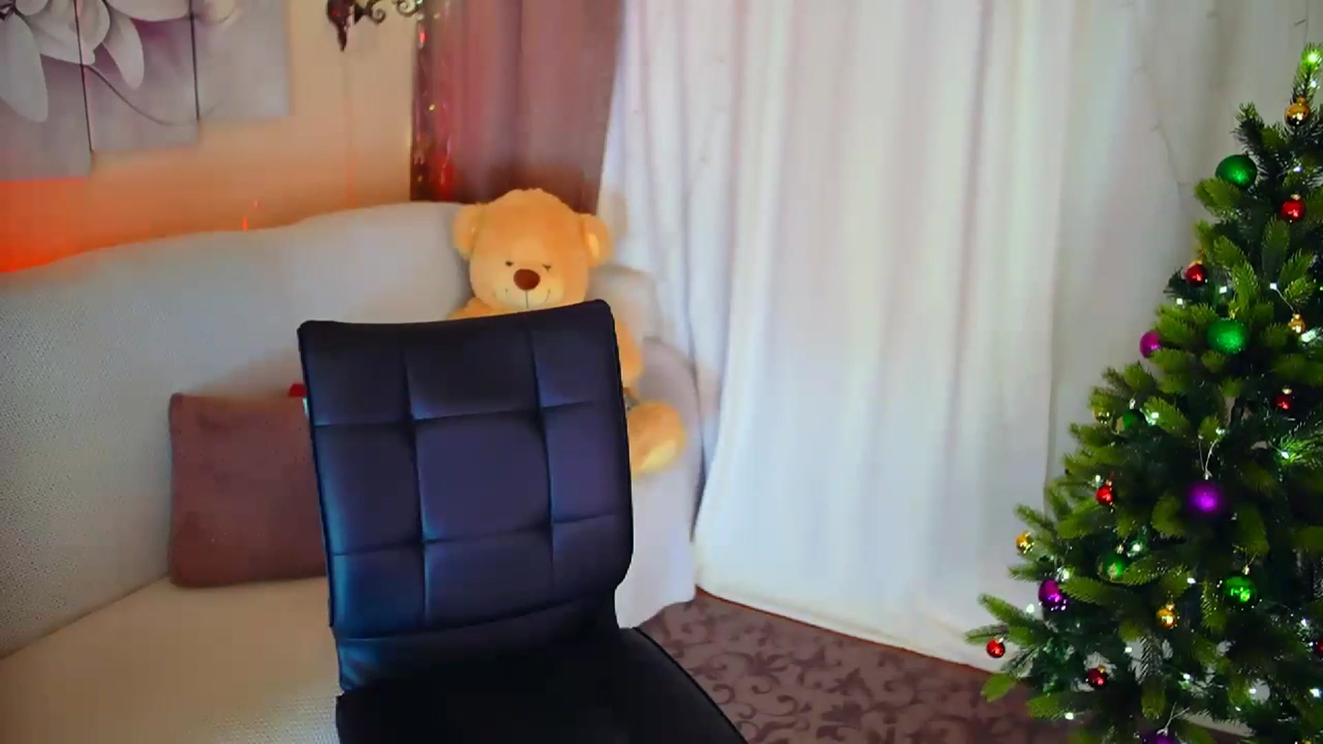 Gallery image thumbnail from Innocent_Soul's myfreecams stream on, 01/17/2024, 13:44 image 3 of 20