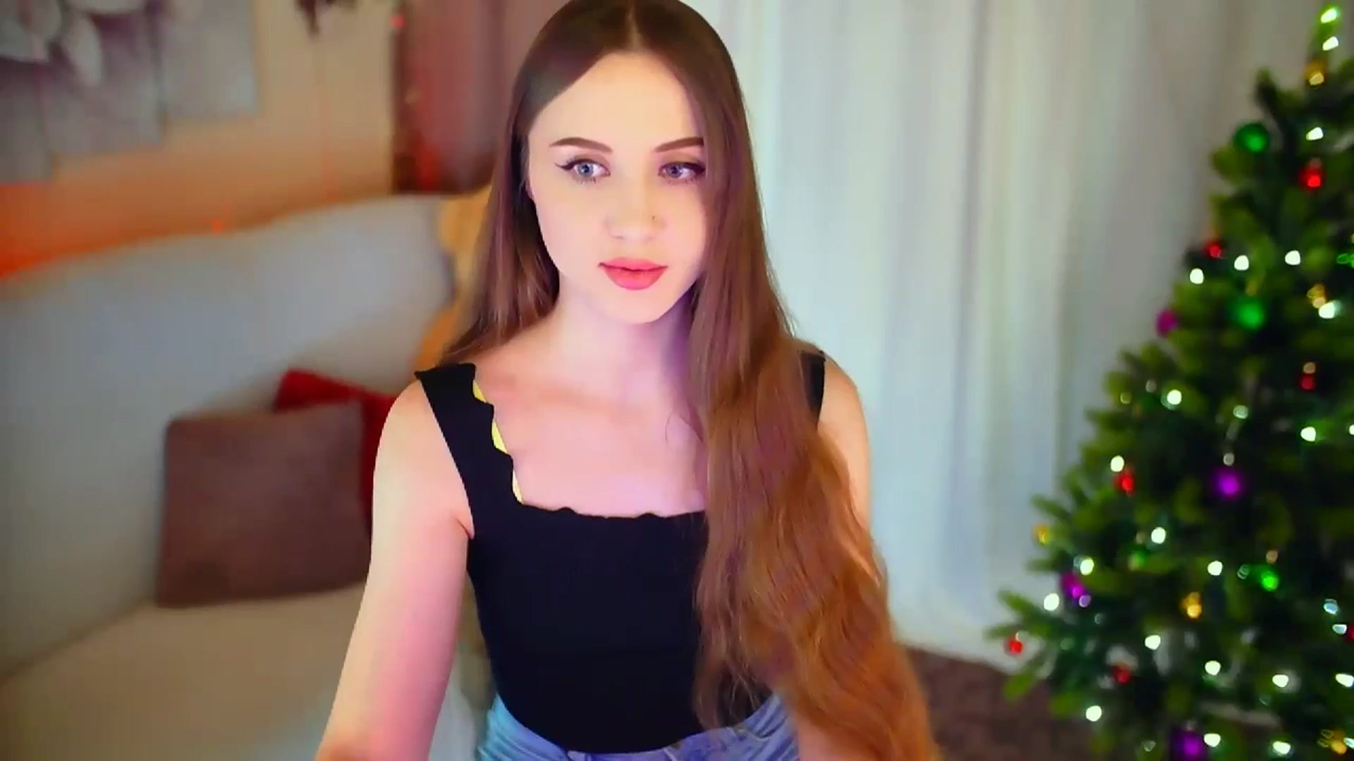 Gallery image thumbnail from Innocent_Soul's myfreecams stream on, 01/20/2024, 14:23 image 7 of 20