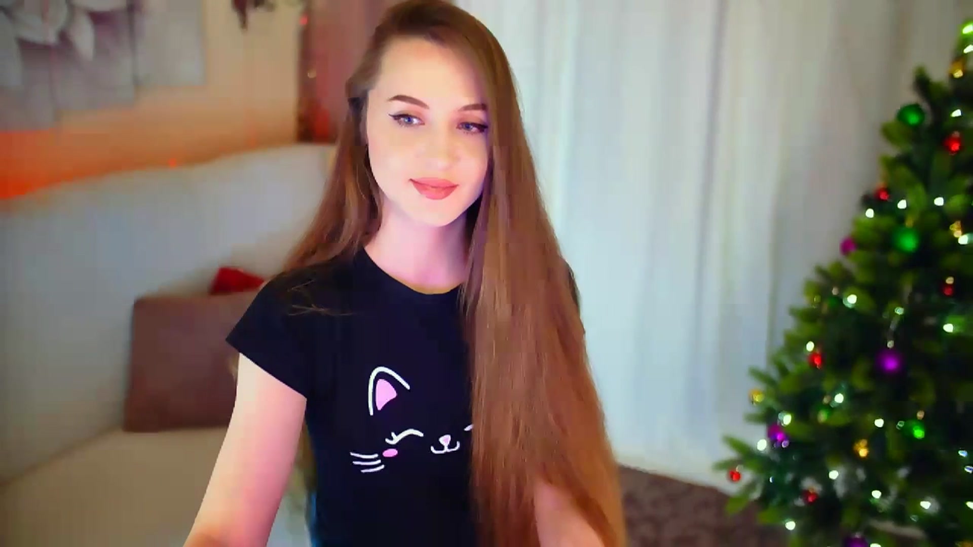 Gallery image thumbnail from Innocent_Soul's myfreecams stream on, 01/22/2024, 15:46 image 15 of 20