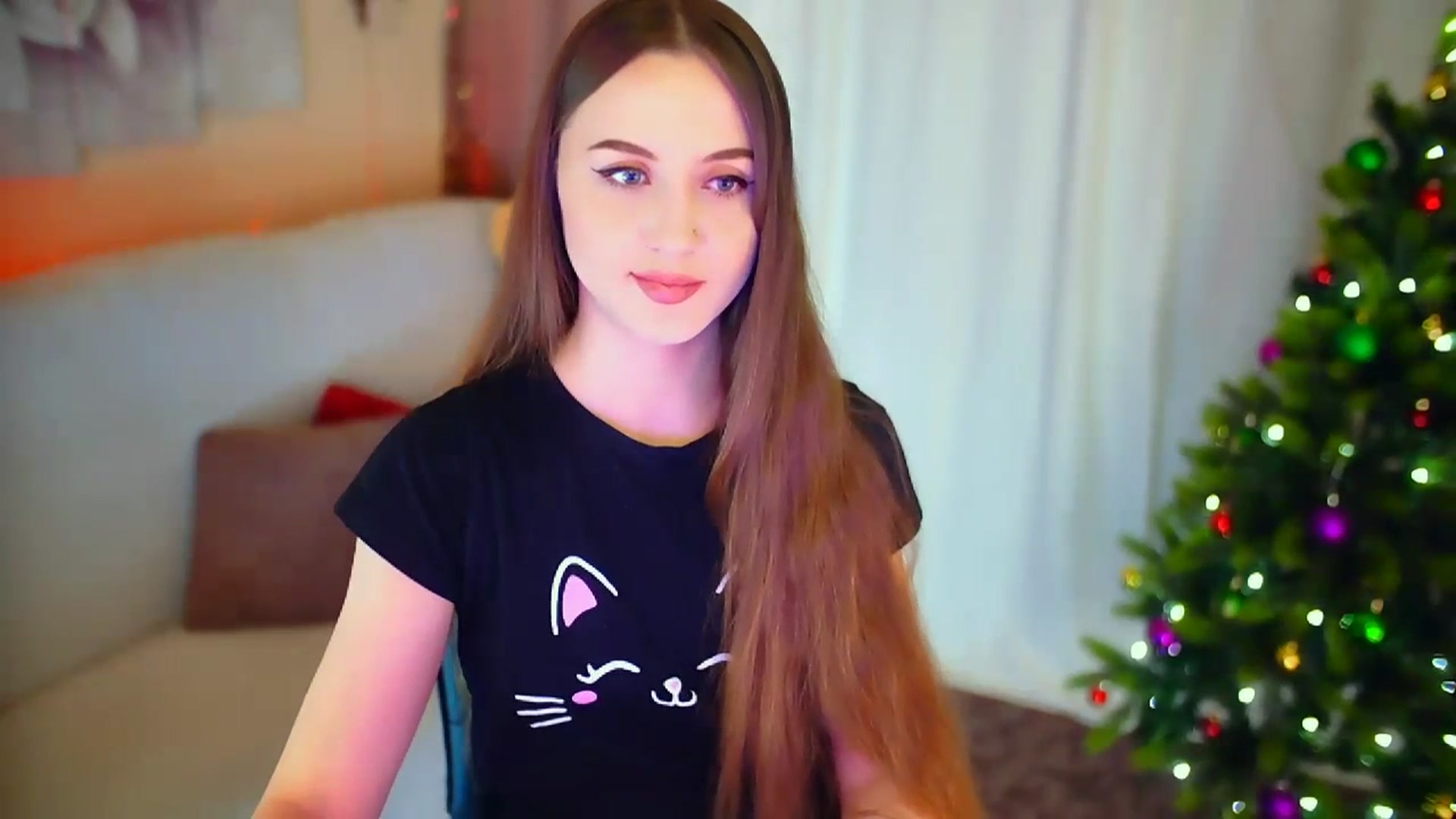 Gallery image thumbnail from Innocent_Soul's myfreecams stream on, 01/22/2024, 15:46 image 3 of 20