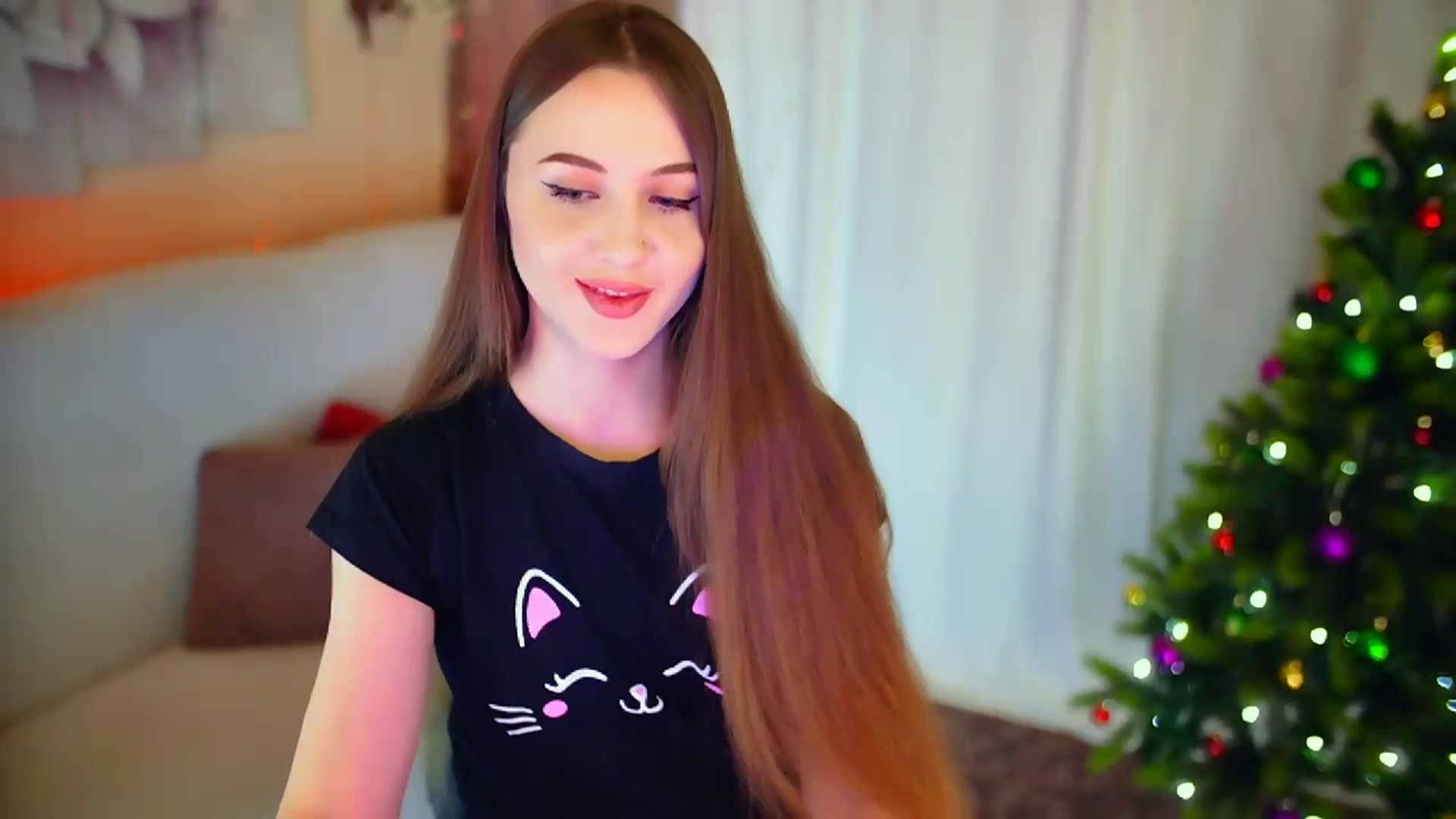 Gallery image thumbnail from Innocent_Soul's myfreecams stream on, 01/22/2024, 17:01 image 8 of 20